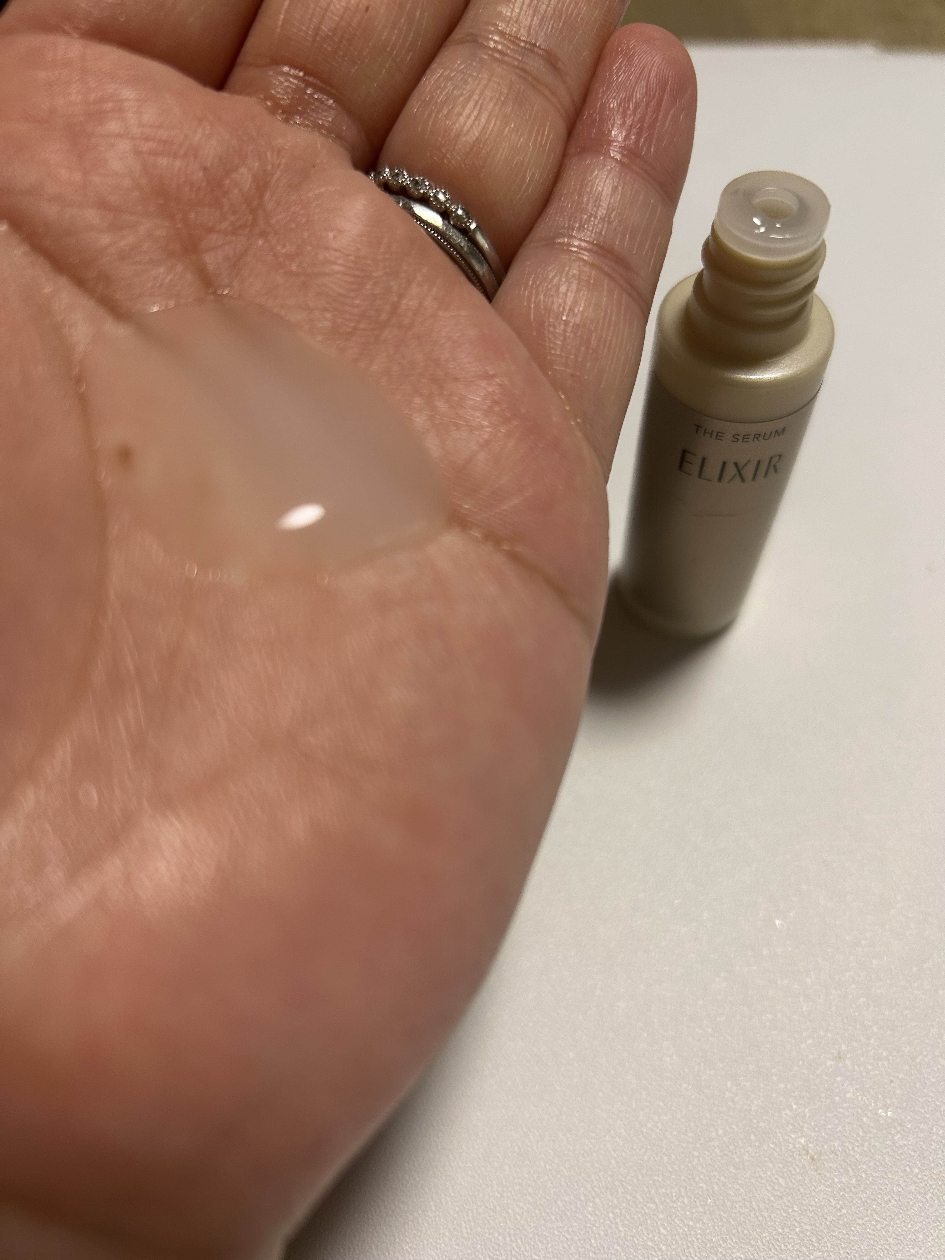 エリクシール　ザ セラム aa（医薬部外品）/エリクシール/美容液を使ったクチコミ（2枚目）