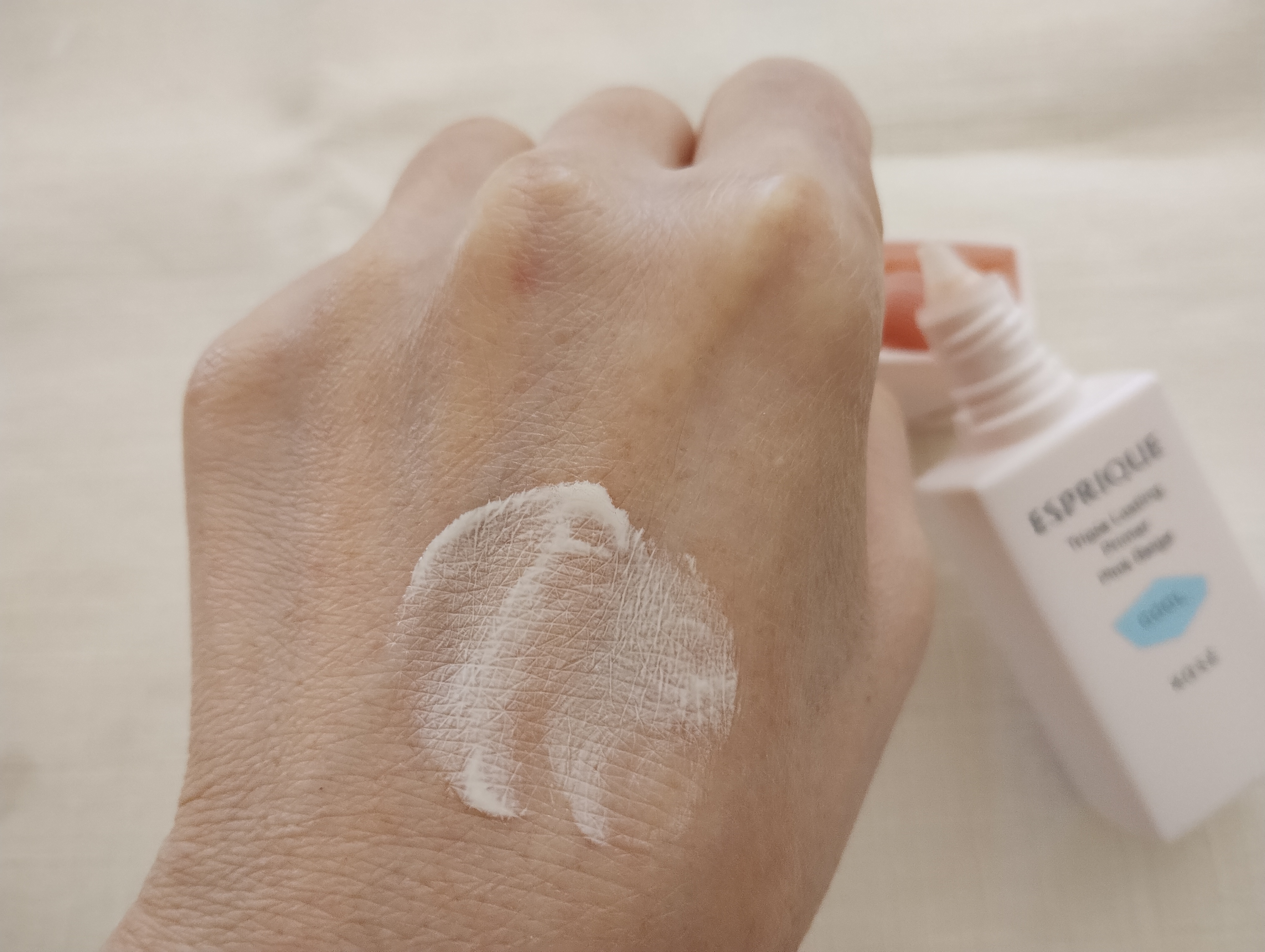 トリプル ラスティング プライマー クール/ESPRIQUE/化粧下地を使ったクチコミ（3枚目）