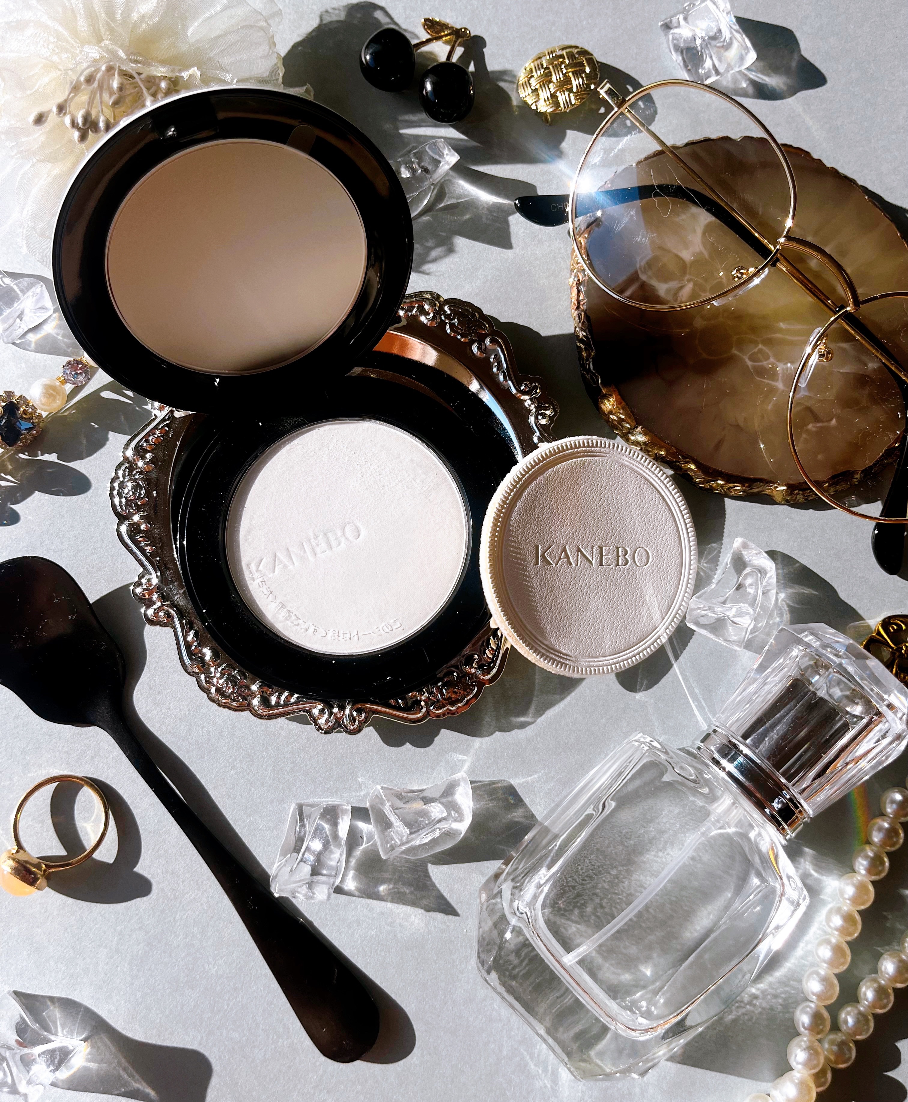 カネボウ　クリスタライズドフィックスパウダー レフィル/KANEBO/プレストパウダーを使ったクチコミ（2枚目）