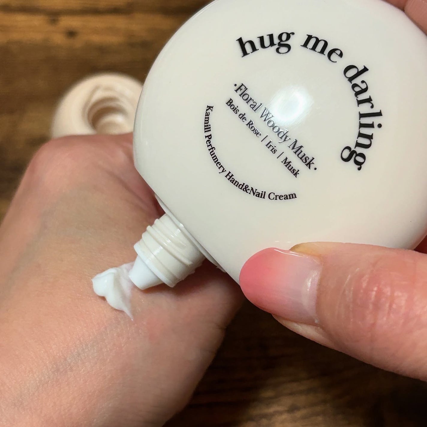 パフューマリー ハンド&ネイルクリーム サマーナイト 50ml/カミール/ハンドクリームを使ったクチコミ(3枚目)