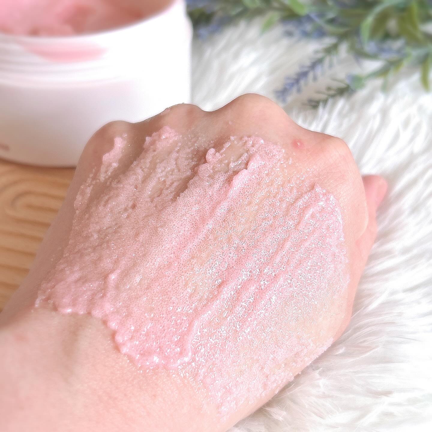 キューミースウィートボムタラソスクラブ　ピオニーブーケの香り/AGARISM/ボディスクラブを使ったクチコミ（3枚目）