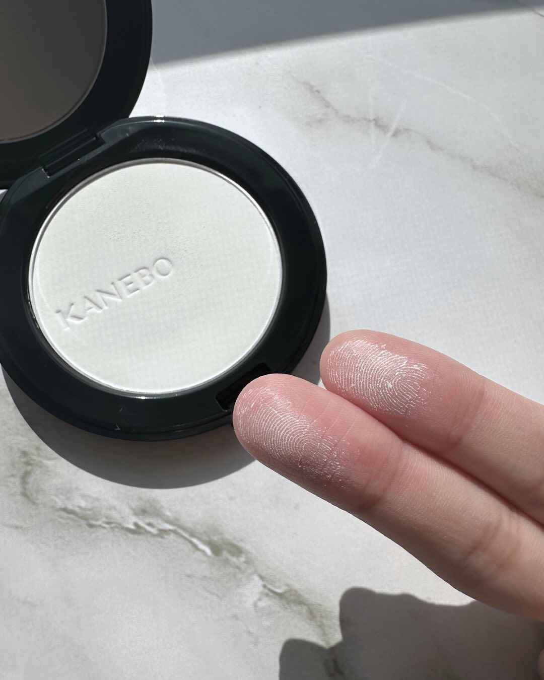 カネボウ　クリスタライズドフィックスパウダー/KANEBO/プレストパウダーを使ったクチコミ（3枚目）