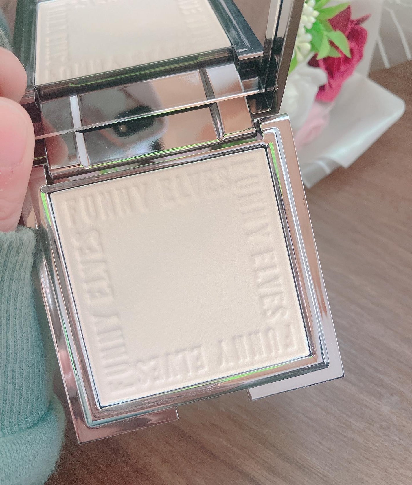 ソフトマットプレストパウダー/FUNNY ELVES方里/プレストパウダーを使ったクチコミ(4枚目)