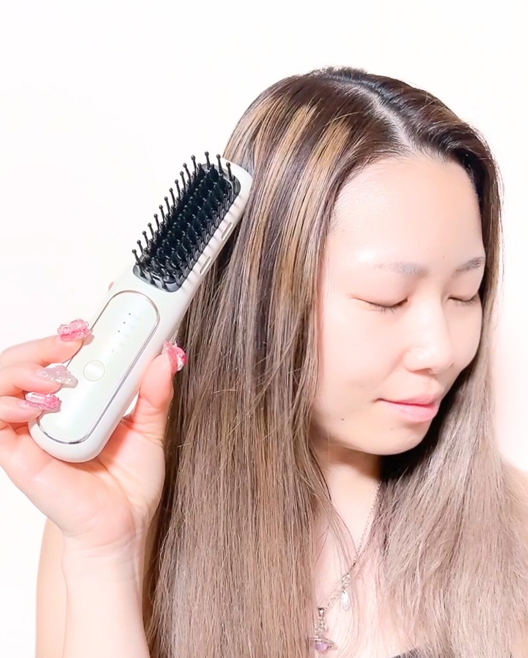 充電式 スタイリング ヒーターブラシ/FESTINO/ヒートブラシを使ったクチコミ（1枚目）