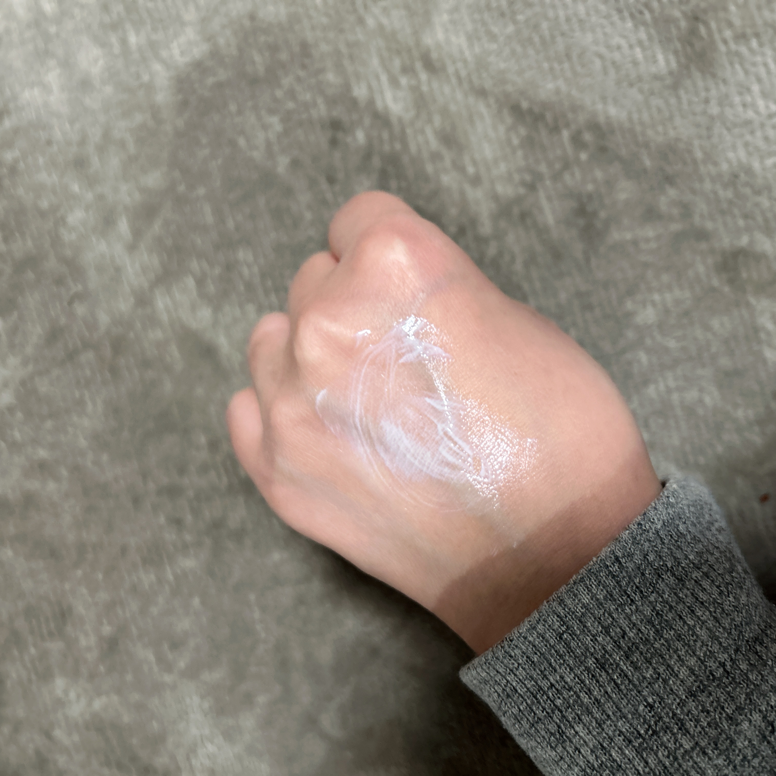 ヒアルーシカ ウォーターフィット サンセラム/SKIN1004/日焼け止めローションを使ったクチコミ（3枚目）