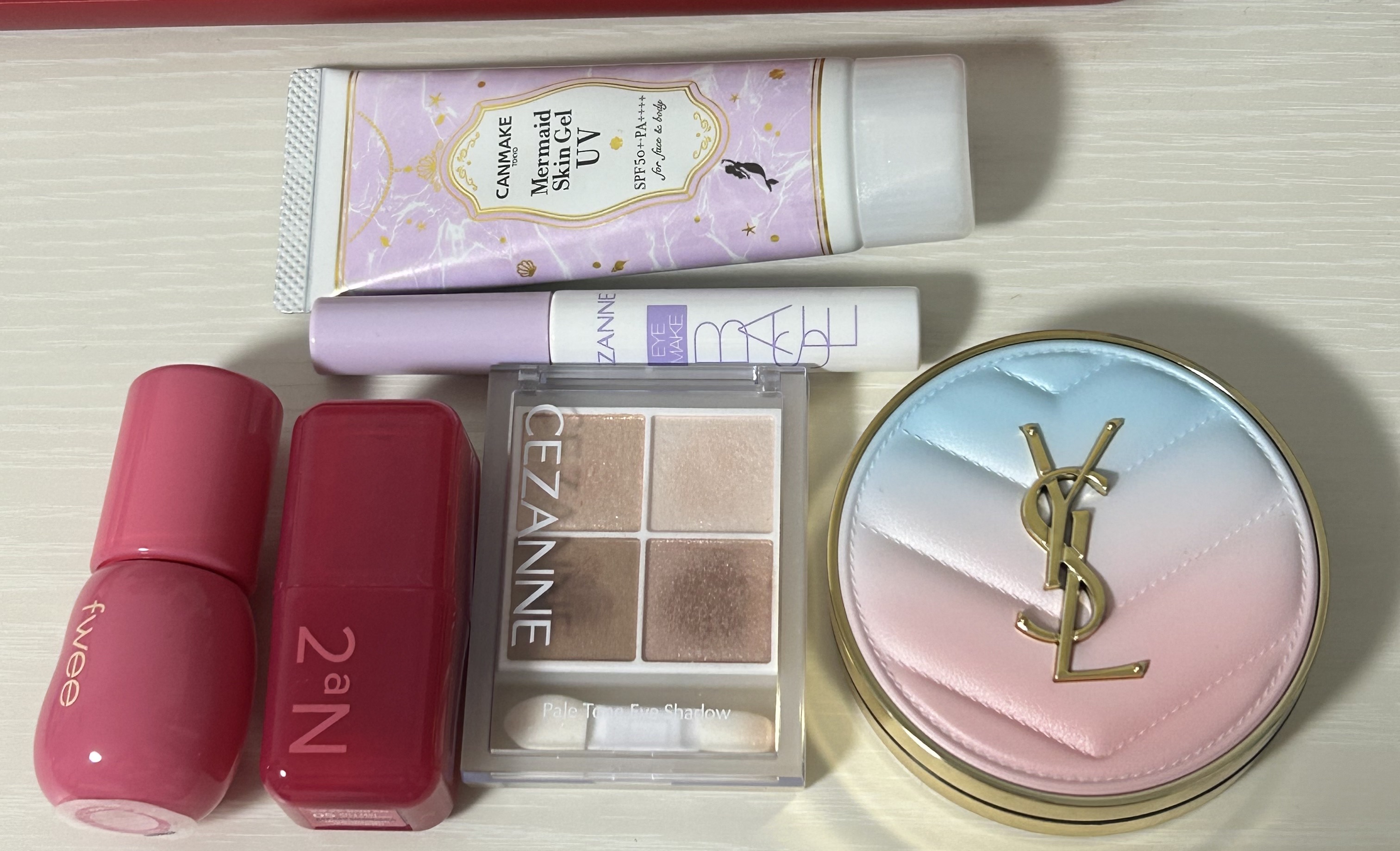 ラディアント タッチ グロウパクト/YVES SAINT LAURENT BEAUTE/クッションファンデーションを使ったクチコミ（1枚目）