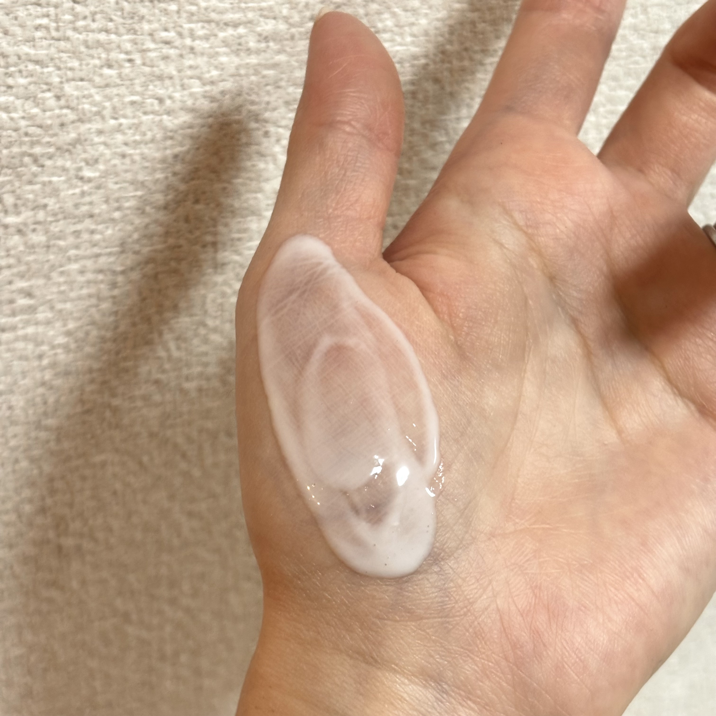 キュレル 潤浸保湿 乳液のクチコミ「ついつい手が伸びちゃう乳液🤍


🛒キュレル 潤浸保湿乳液


先に言っておきます、保湿力は弱.....」（2枚目）