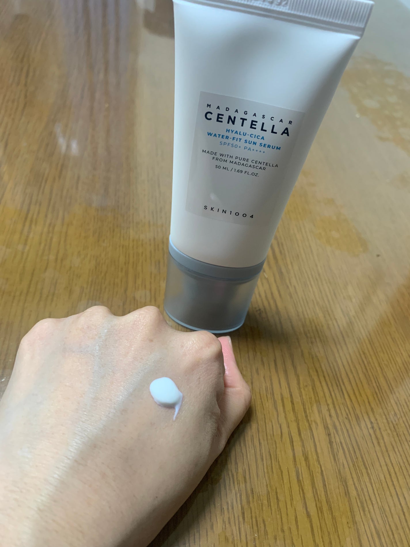 ヒアルーシカ ウォーターフィット サンセラム/SKIN1004/日焼け止めローションを使ったクチコミ(1枚目)