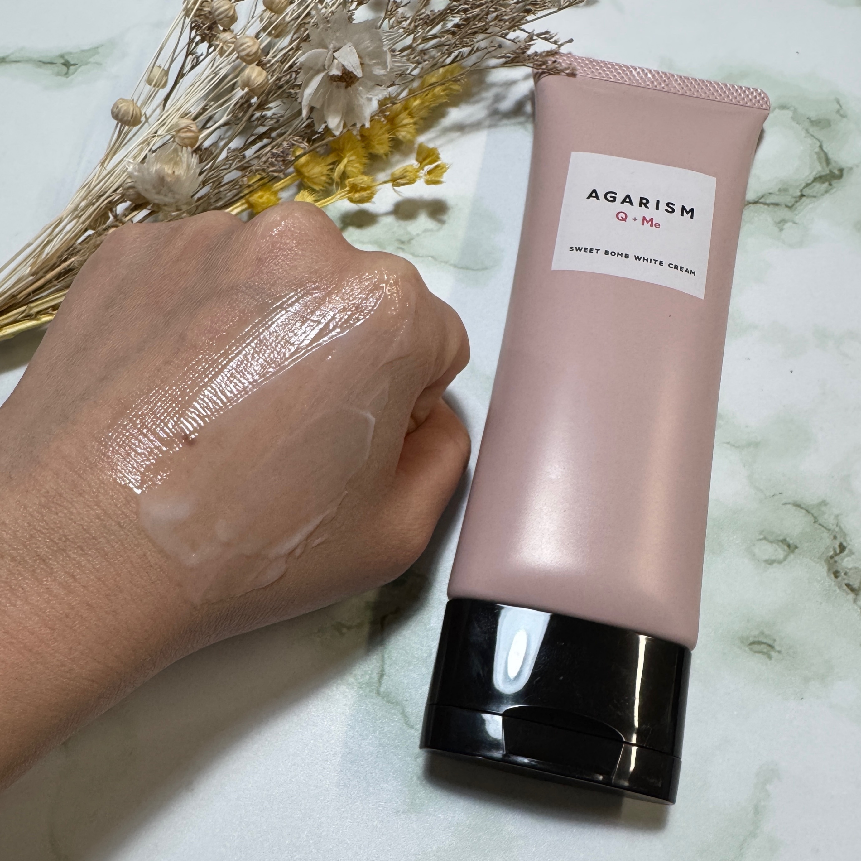 キューミースウィートボムホワイトクリーム/AGARISM/ボディクリームを使ったクチコミ（3枚目）