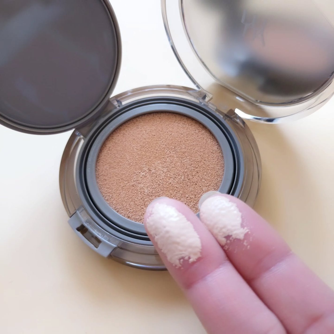 ブラーカバークッション/LUNA/クッションファンデーションを使ったクチコミ(4枚目)