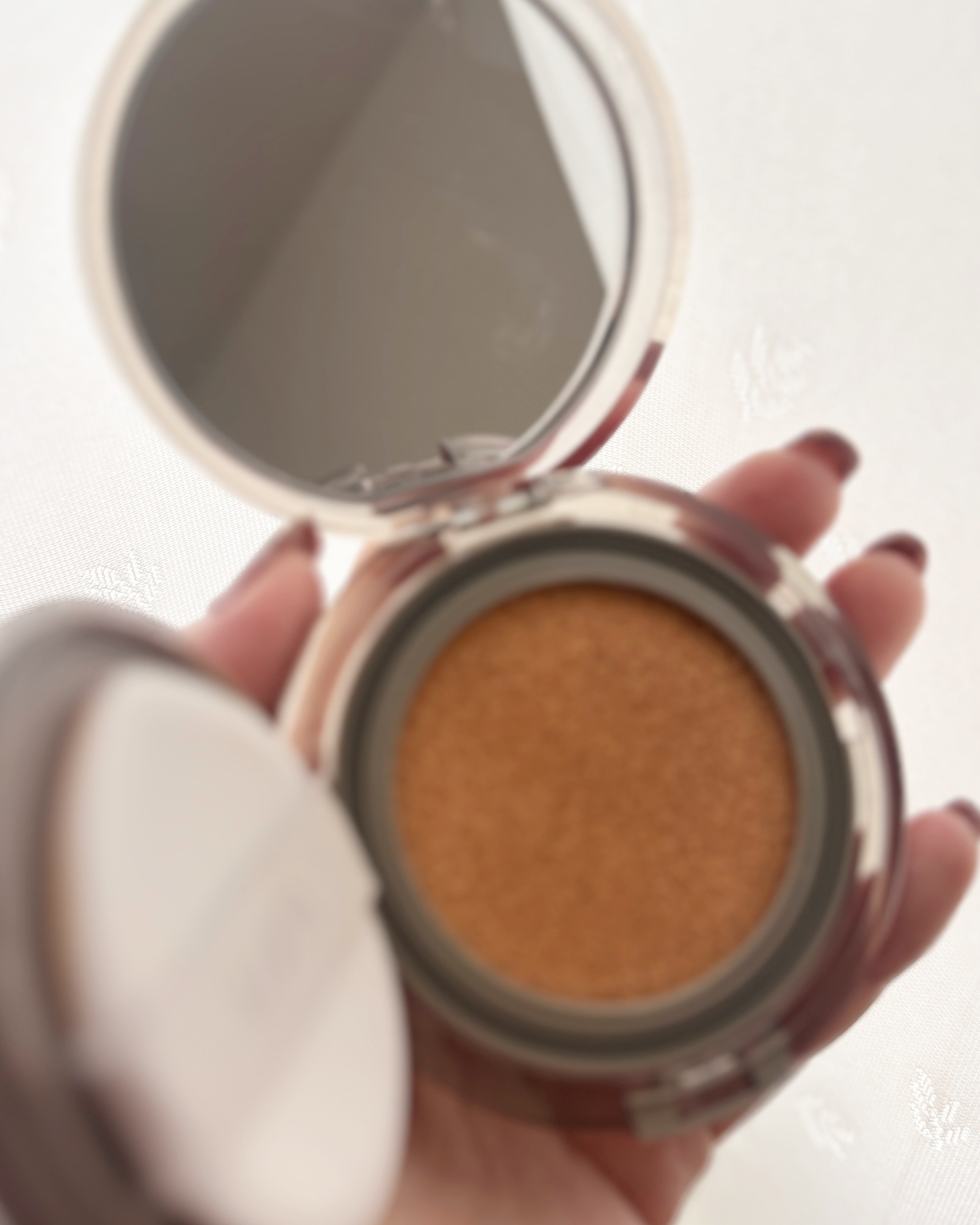 ブラーカバークッション/LUNA/クッションファンデーションを使ったクチコミ（3枚目）