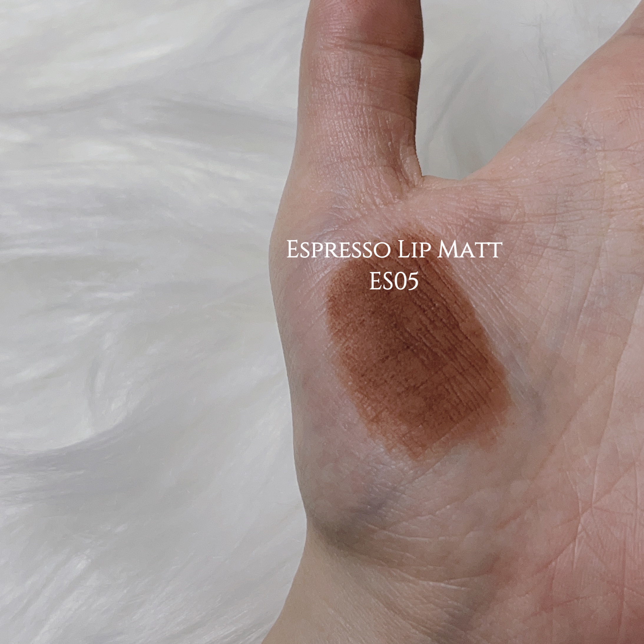 エスプレッソリップマット/INTO U/口紅を使ったクチコミ（3枚目）