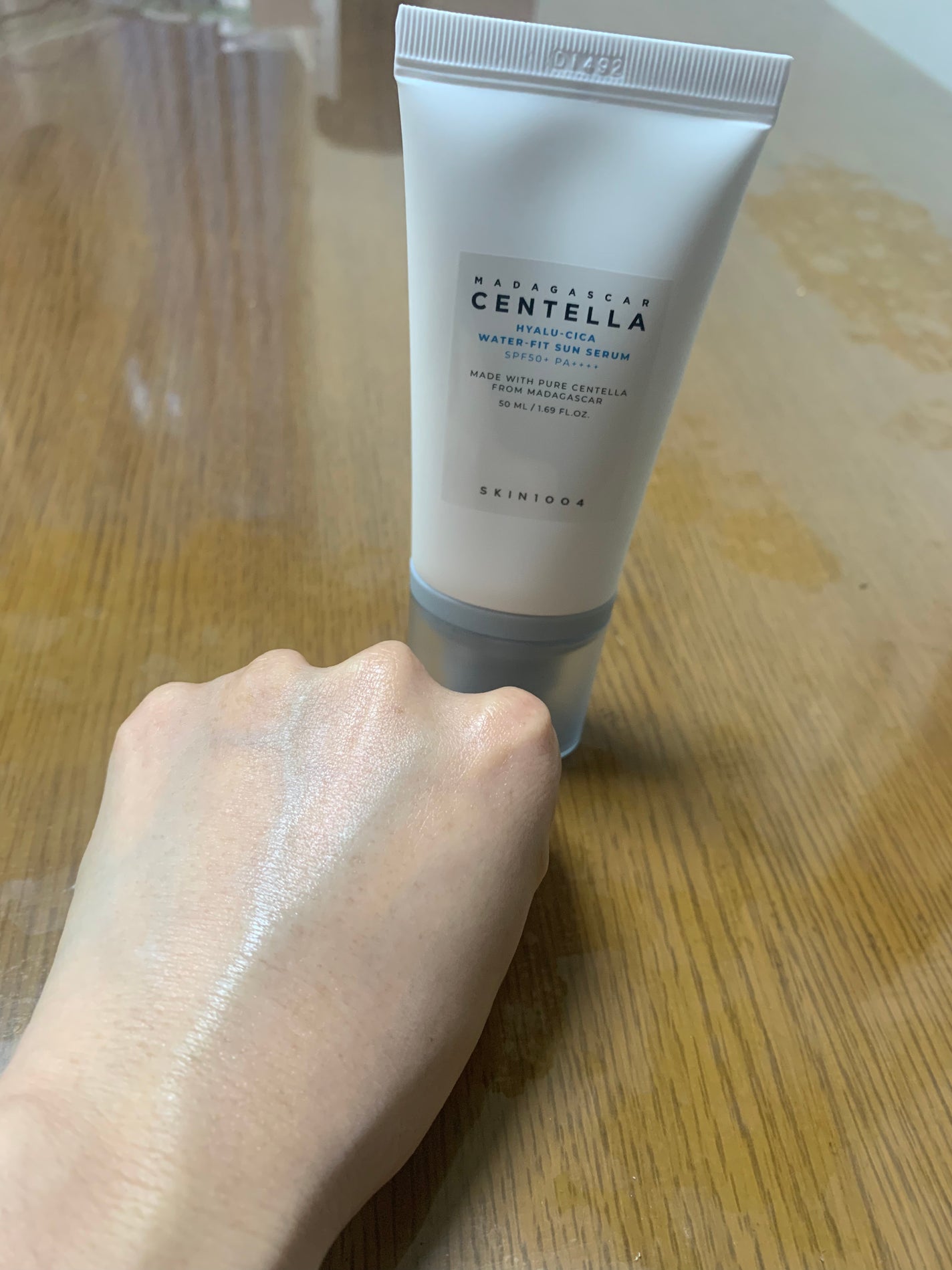 ヒアルーシカ ウォーターフィット サンセラム/SKIN1004/日焼け止めローションを使ったクチコミ(2枚目)