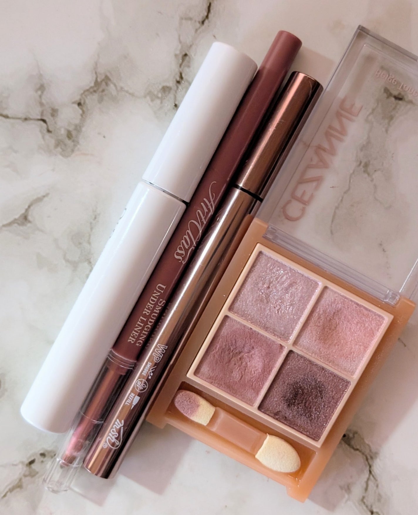 ベージュトーンアイシャドウ/CEZANNE/アイシャドウパレットを使ったクチコミ(1枚目)