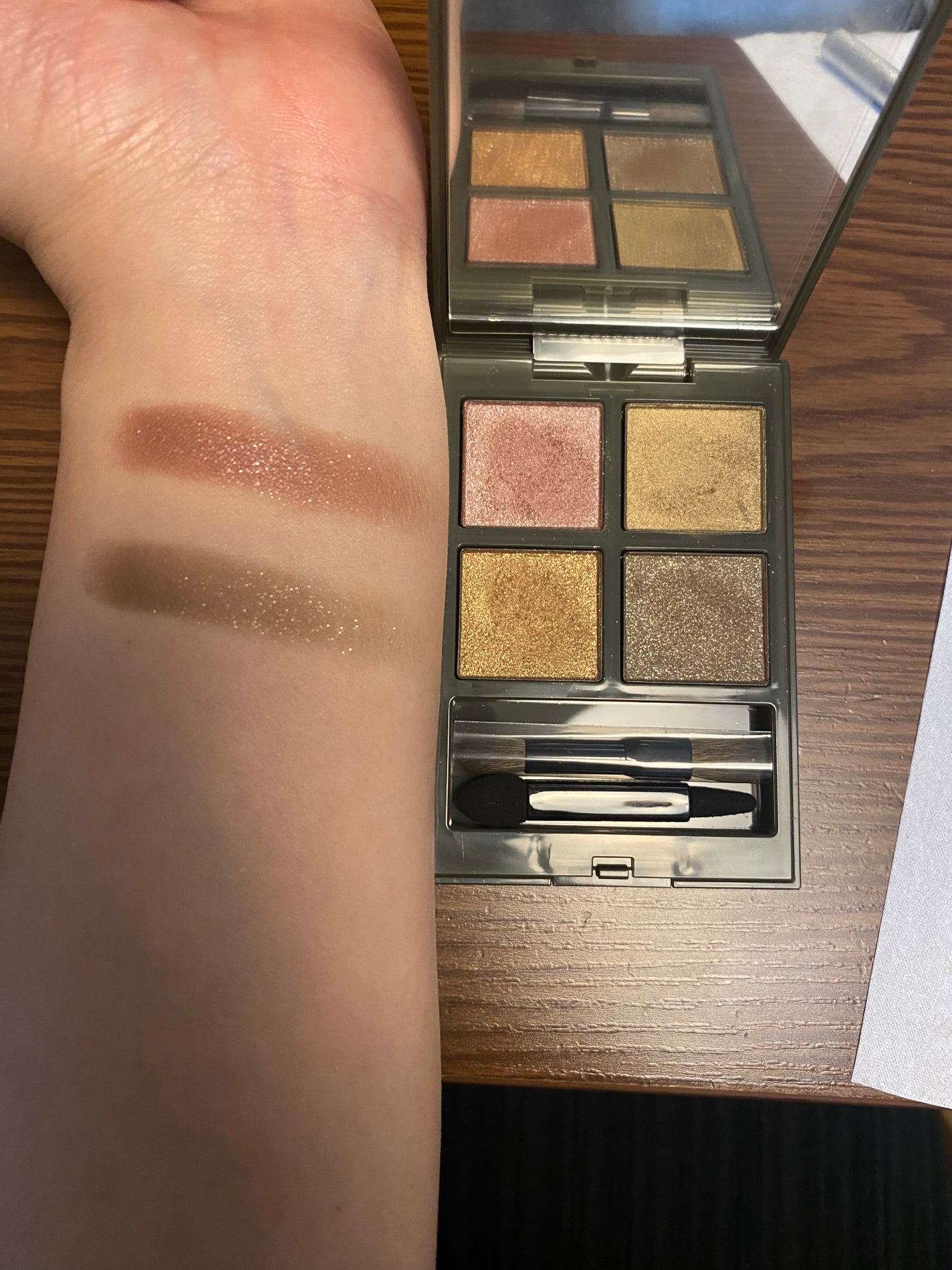 アディクション ホリデーアディクション アイシャドウ パレット + “スルー ザ グラス”/ADDICTION/アイシャドウパレットを使ったクチコミ(5枚目)