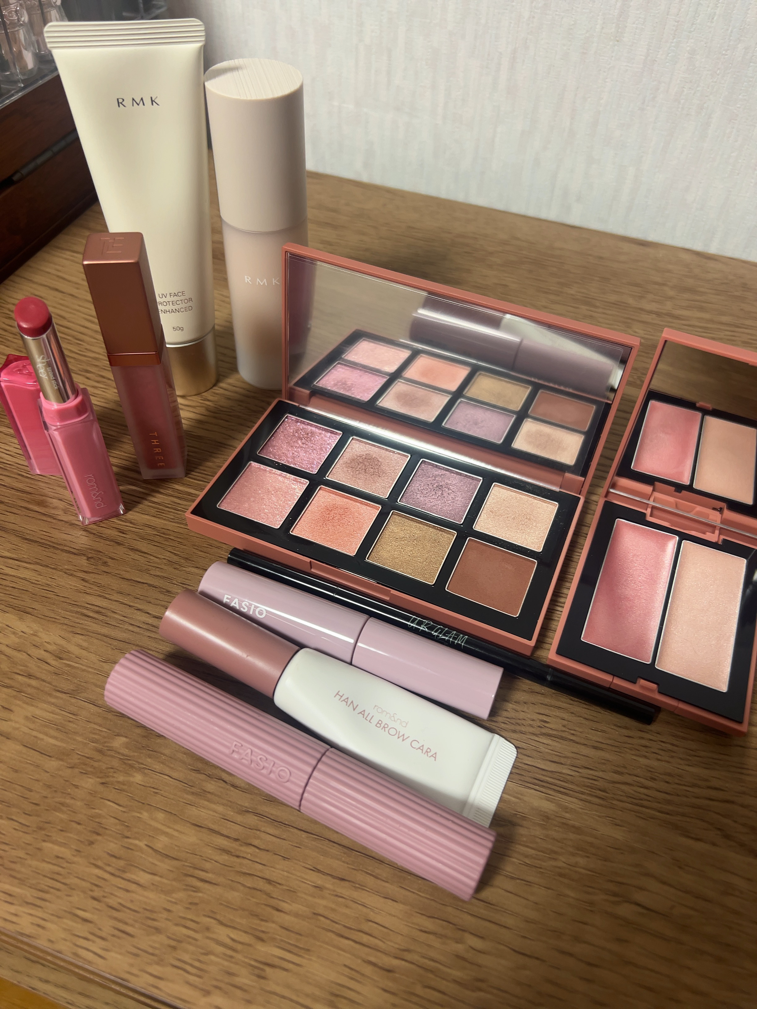 THREE ディヴァインリップジェム X05 JOIE DE VIVRE/THREE/口紅を使ったクチコミ（2枚目）