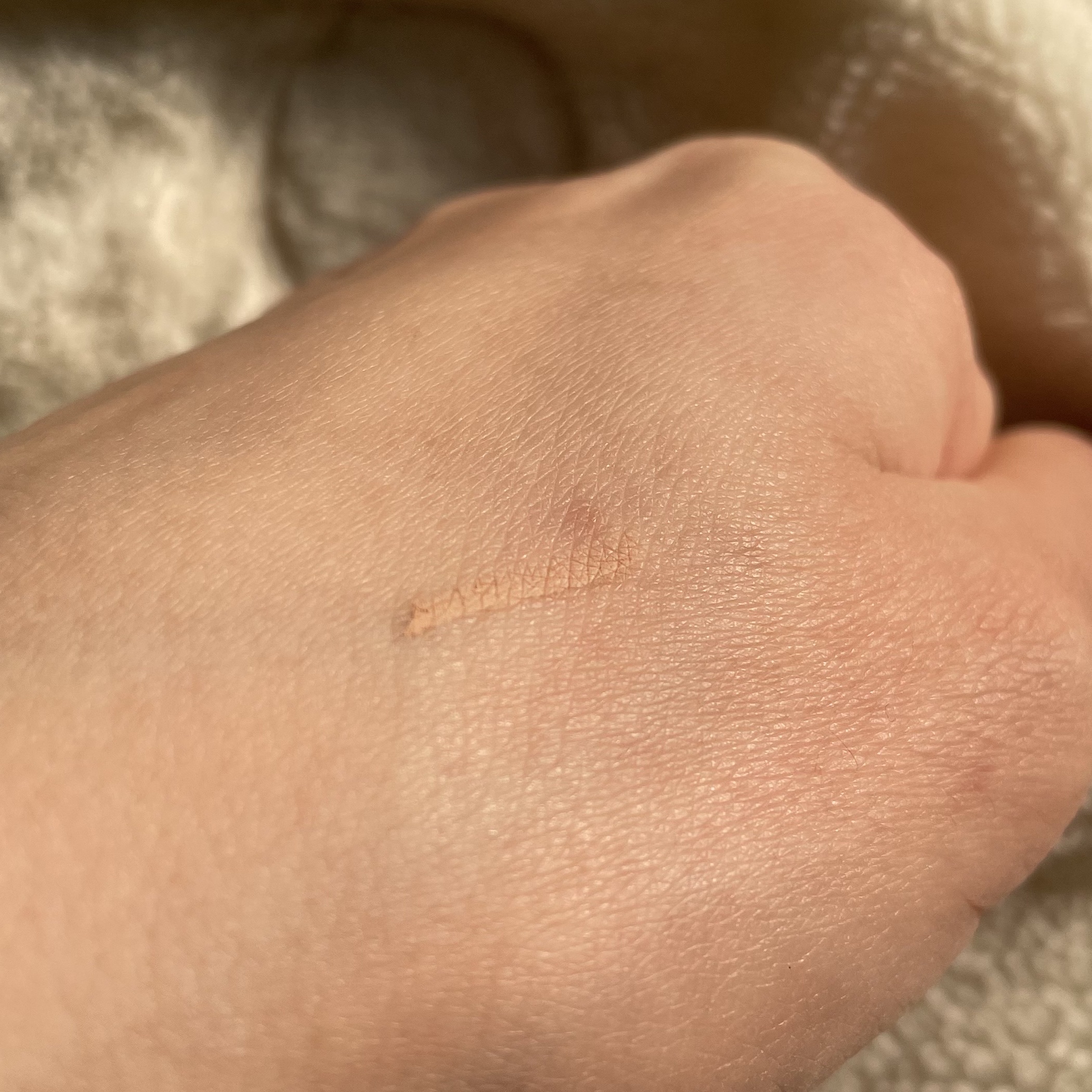 描くアイゾーンコンシーラー/CEZANNE/ペンシルコンシーラーを使ったクチコミ（3枚目）