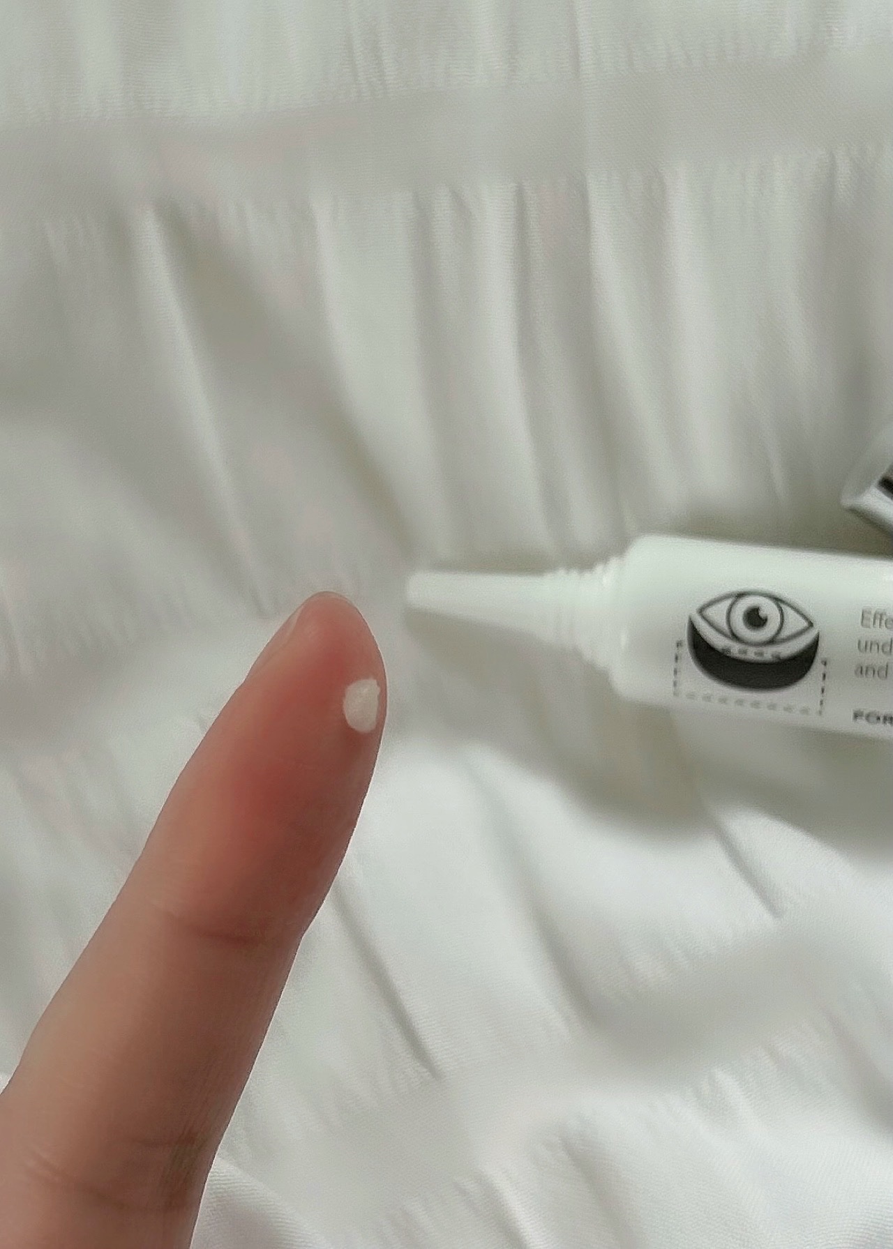 アイファルトアイバッククリーム/Dr.Melaxin/アイケア・アイクリームを使ったクチコミ（2枚目）