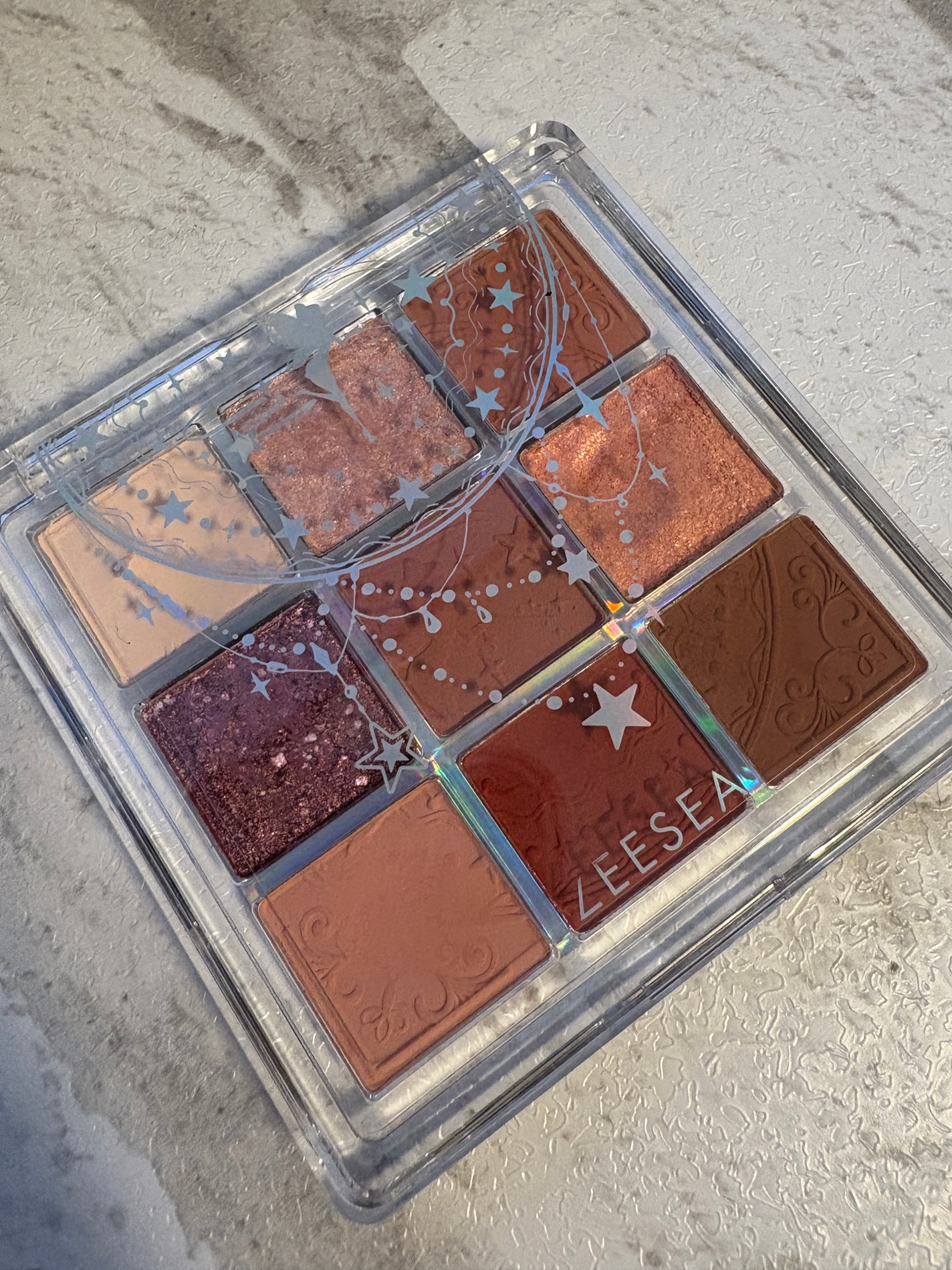 クォーツ 9色アイシャドウパレット(ドリームランドアイシャドウ)/ZEESEA/アイシャドウパレットを使ったクチコミ(1枚目)