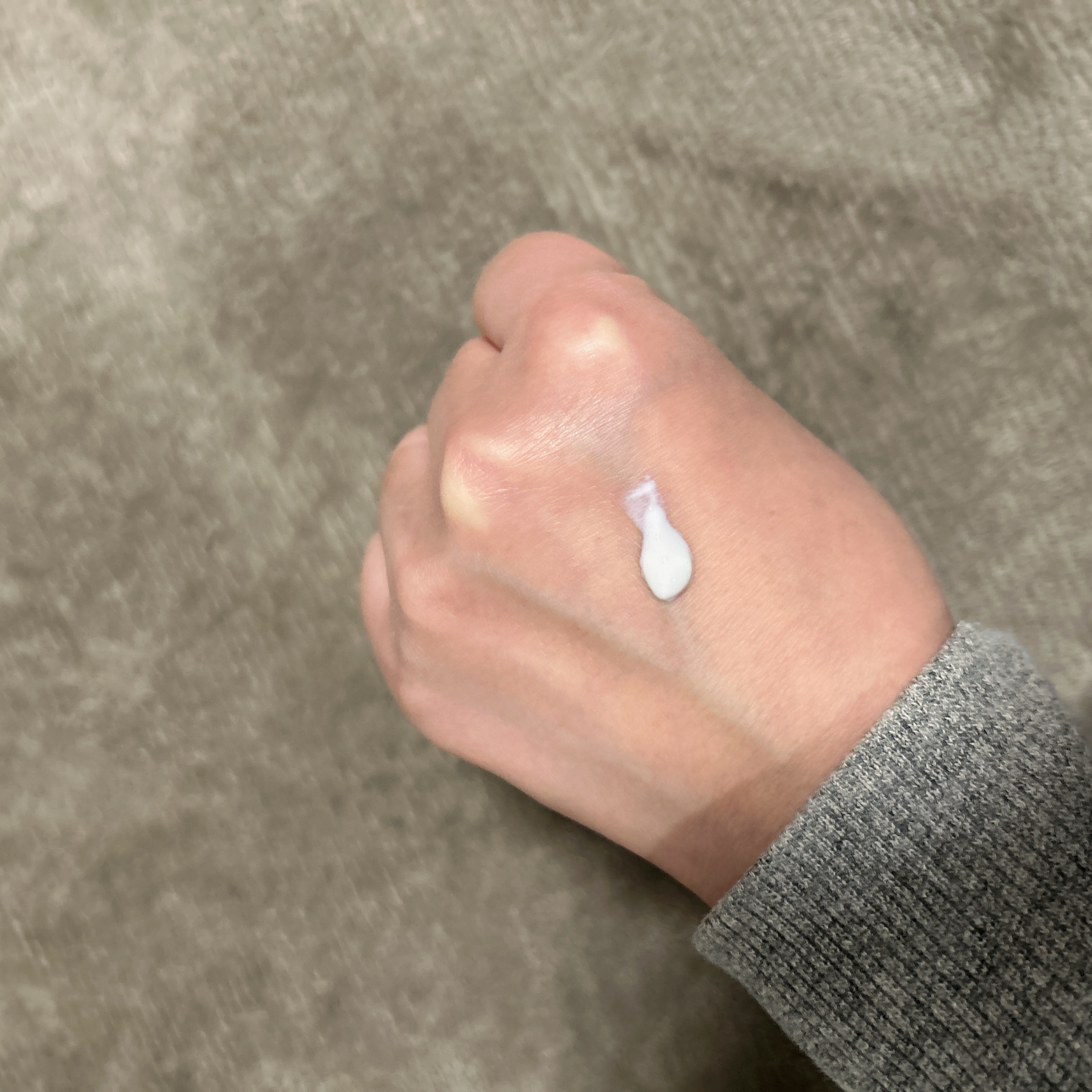 ヒアルーシカ ウォーターフィット サンセラム/SKIN1004/日焼け止めローションを使ったクチコミ（2枚目）