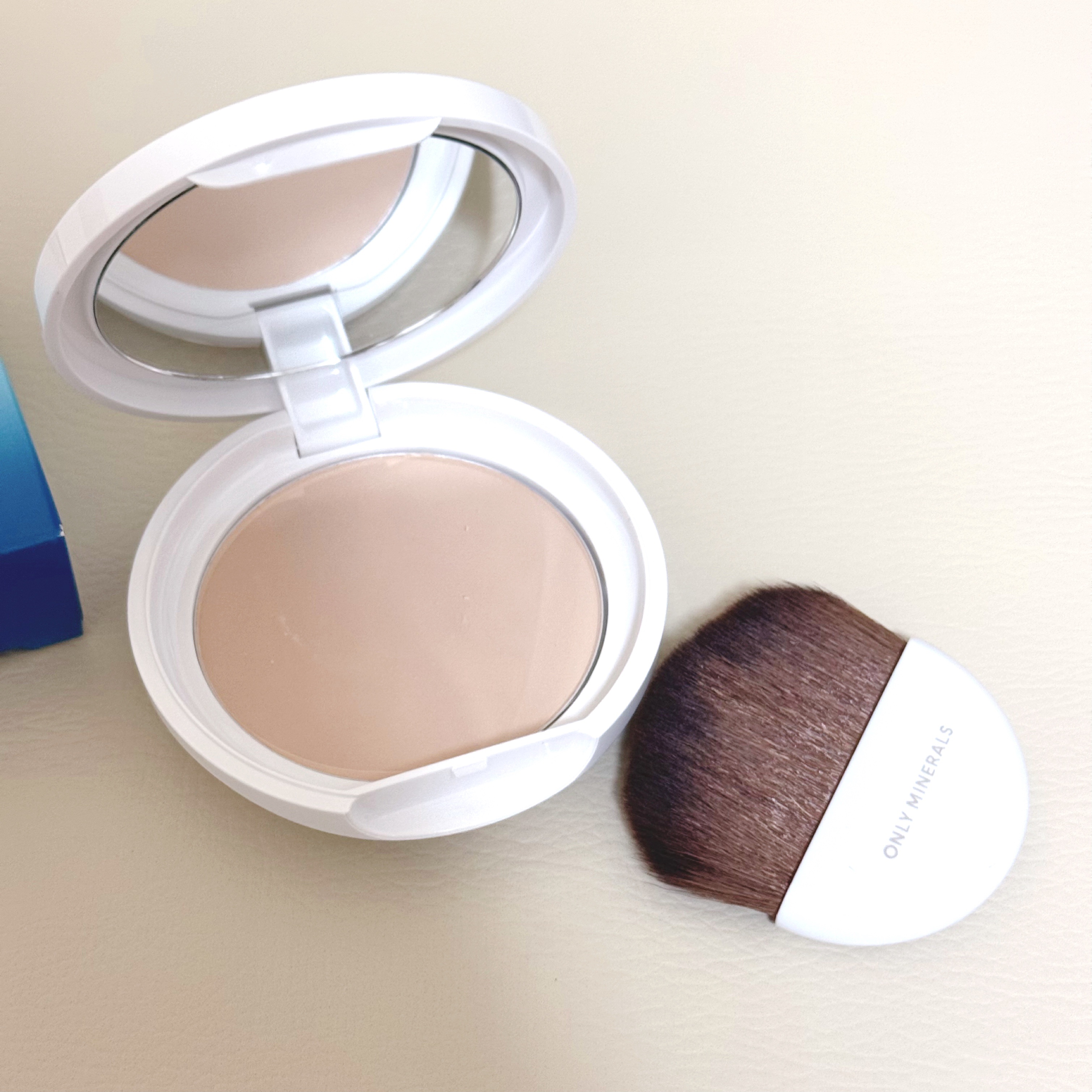 ミネラルUVパウダーS クールコンフォート EX01 ナチュラル/ONLY MINERALS/プレストパウダーを使ったクチコミ（2枚目）