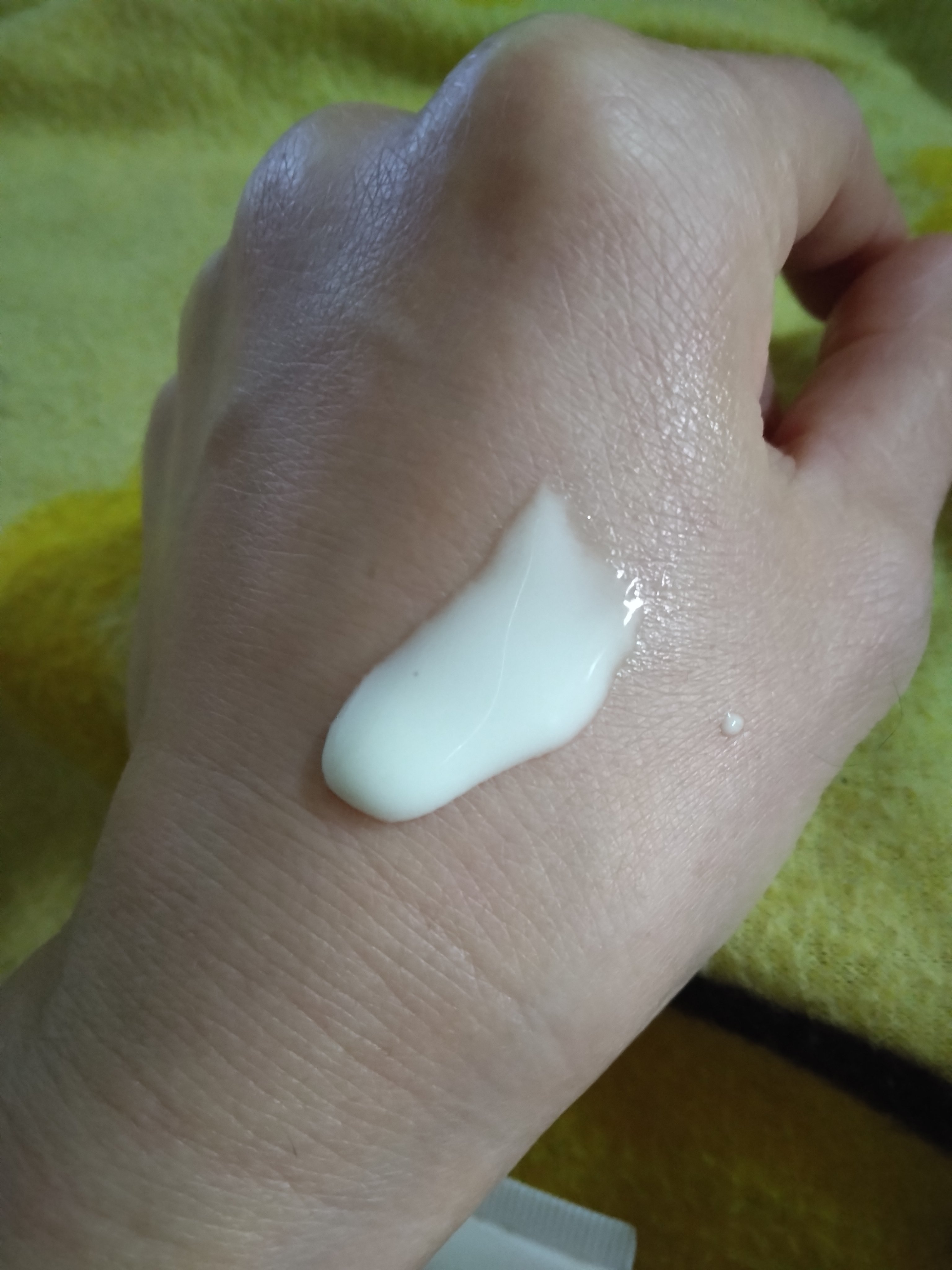 ディアパーフェクト プレミアムUV エッセンスジェルN DP/ディアパーフェクト/化粧下地を使ったクチコミ（2枚目）