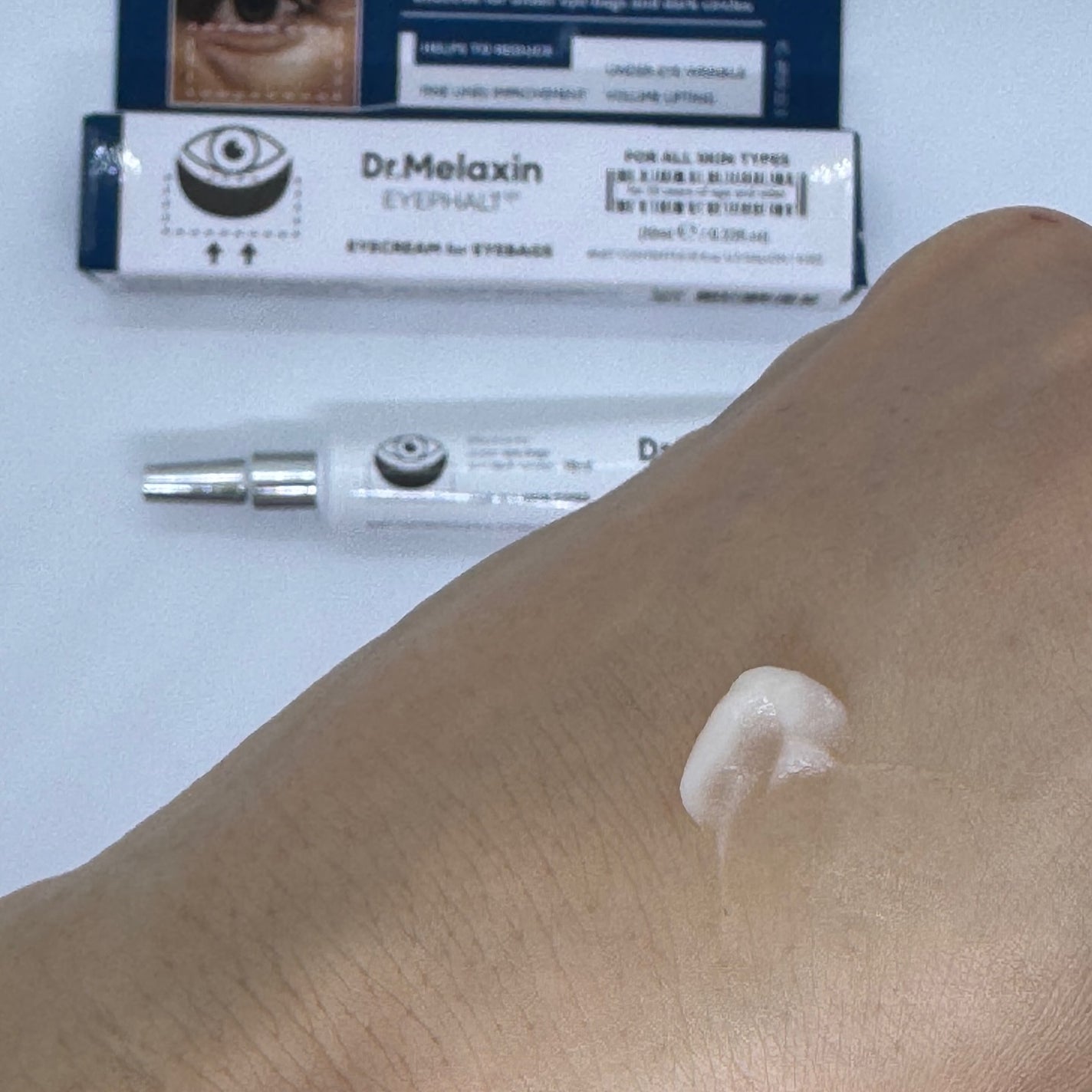 アイファルトアイバッククリーム/Dr.Melaxin/アイケア・アイクリームを使ったクチコミ(3枚目)