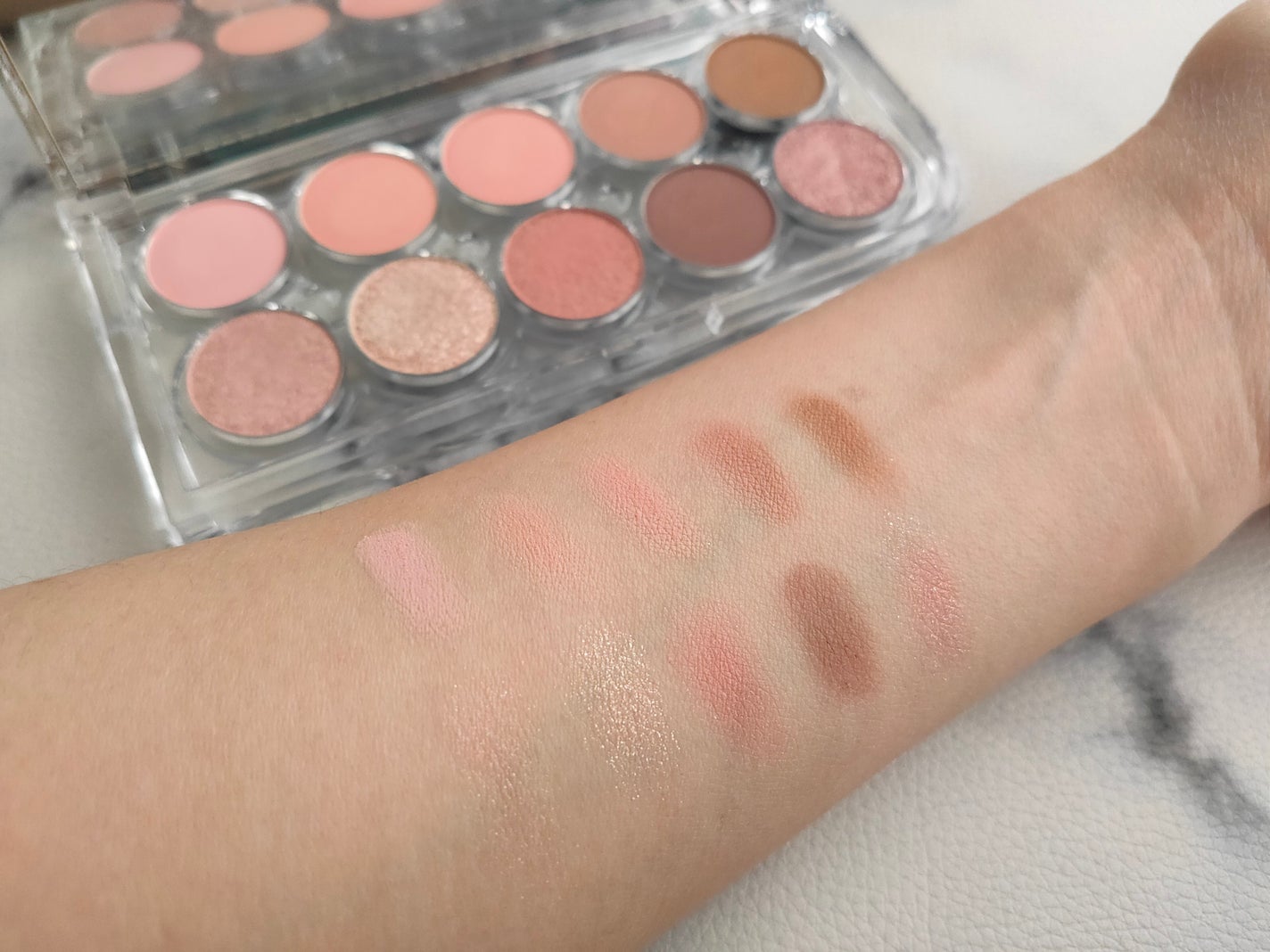 ライトオンアイズシャドウパレット/ルミル/アイシャドウパレットを使ったクチコミ(2枚目)