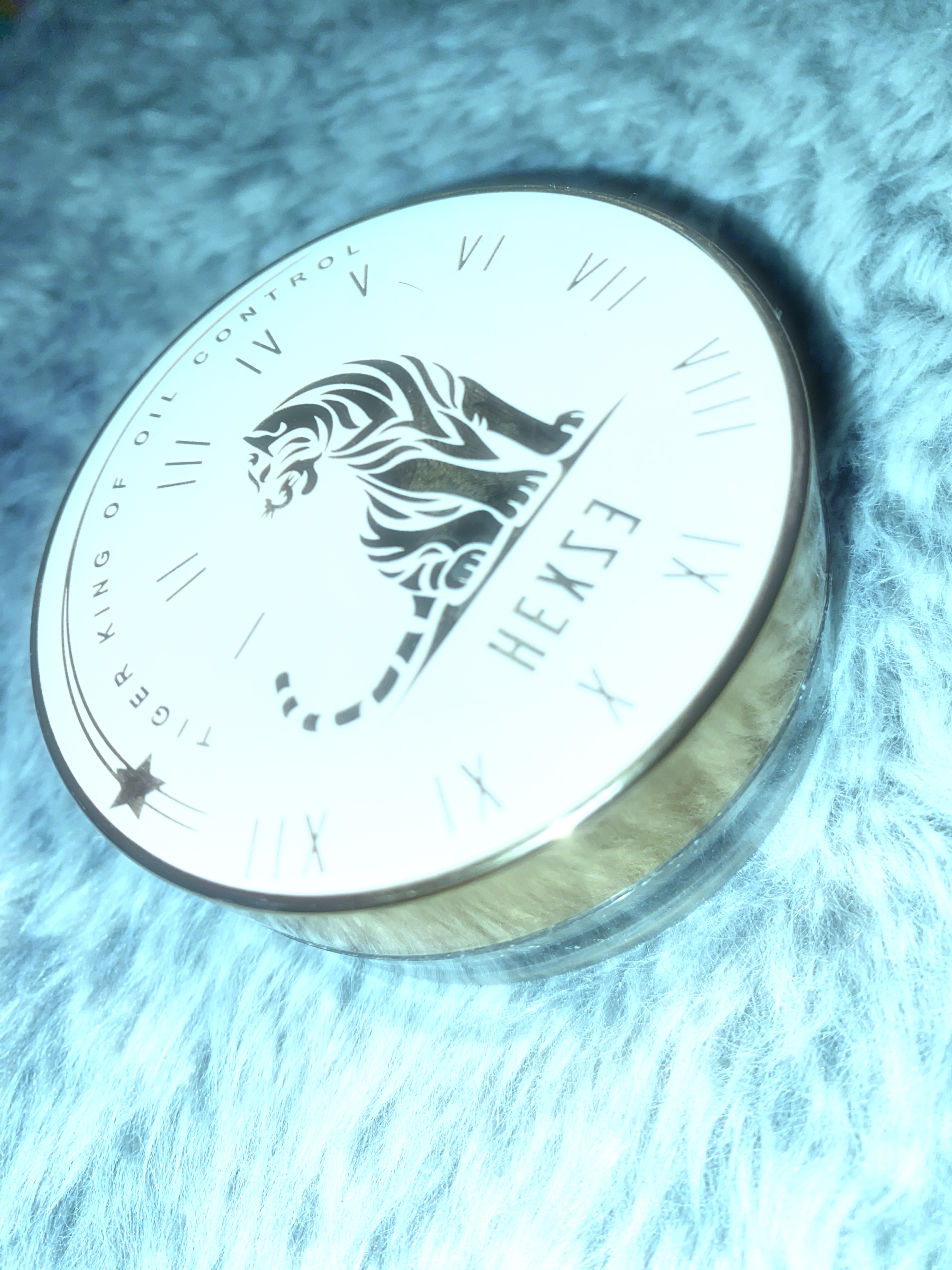 Hexze（ヘックスゼ) 第五代フェイスパウダー/HEXZE（ヘックスゼ）/ルースパウダーを使ったクチコミ（1枚目）