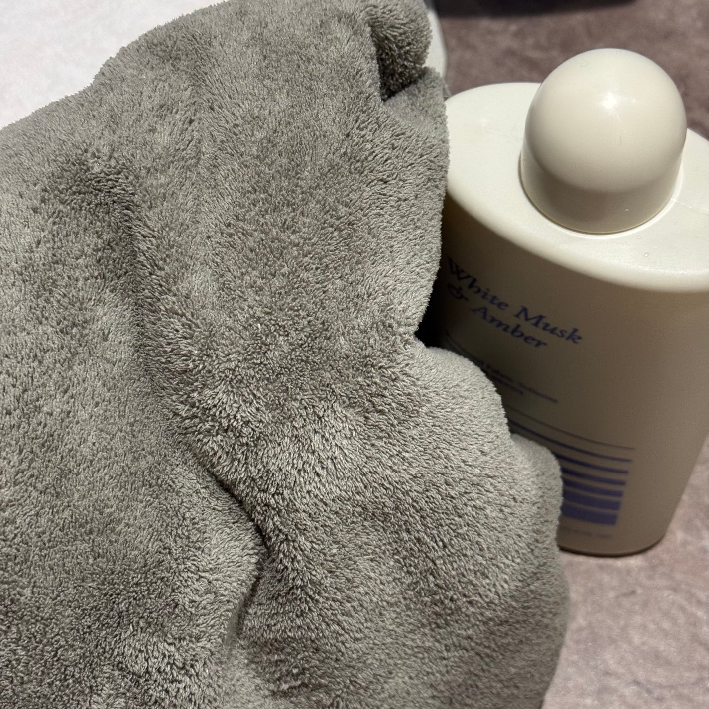 パフュームヴィーガン柔軟剤 ホワイトムスク&アンバー/LAVOIR/柔軟剤を使ったクチコミ(4枚目)