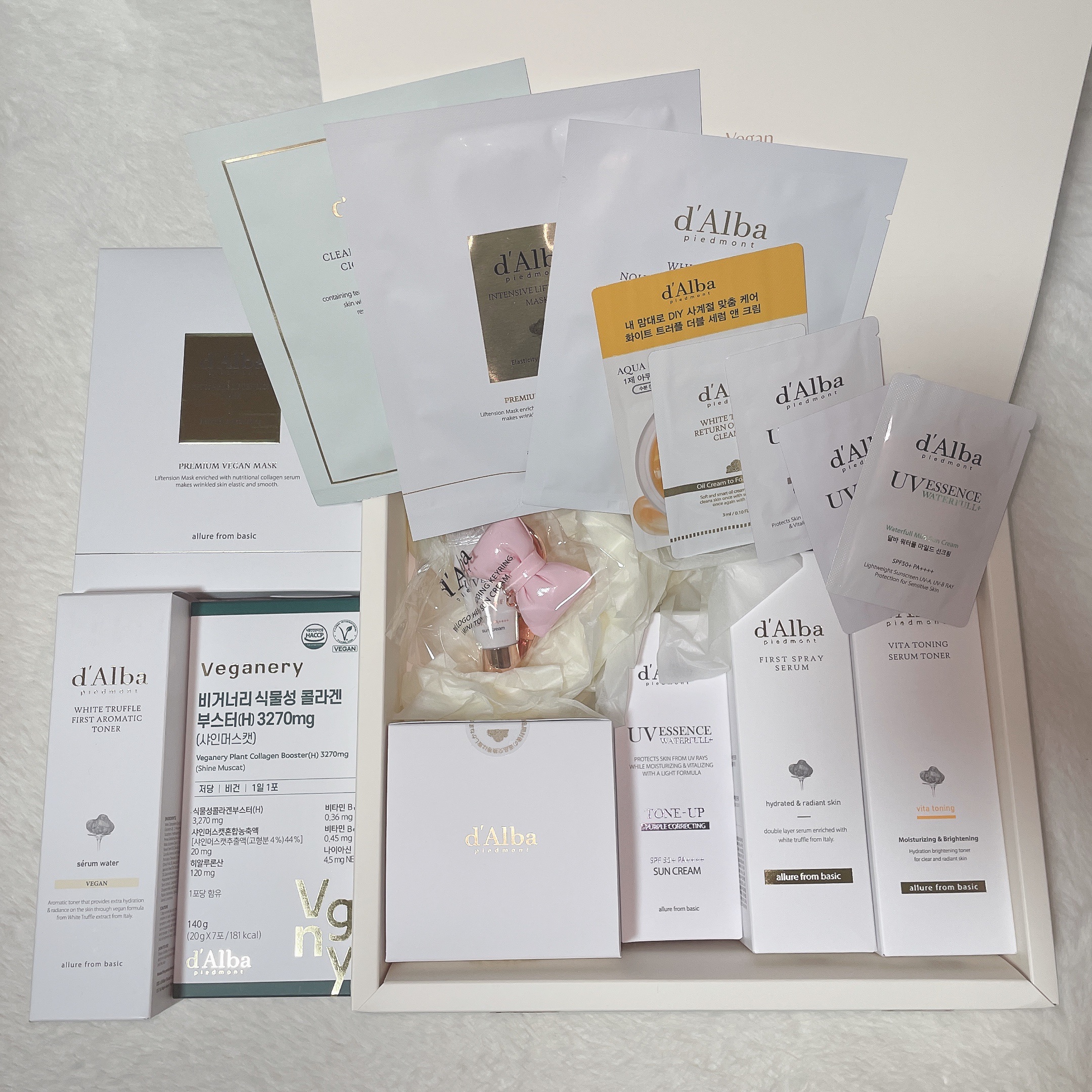 ダルバの王道ベストセラーセット💝

ミストと下地とパックを愛用しているので今回はメガ割でセットを購入🌸

ミストは乾燥が気になった時に振りかけてます💧
メイクの上から振りかけることの方が多い！
一気に水分補給される感じが大好き！

下