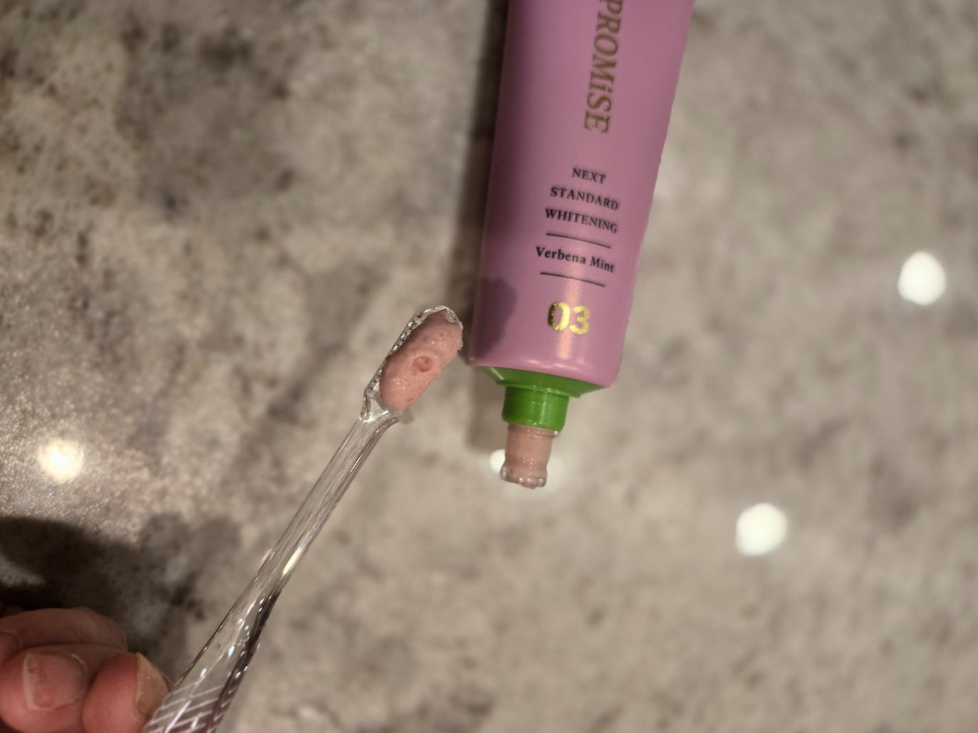 ホワイトプロミス 美白*+むし歯予防*/WHiTE PROMiSE/歯磨き粉を使ったクチコミ(5枚目)