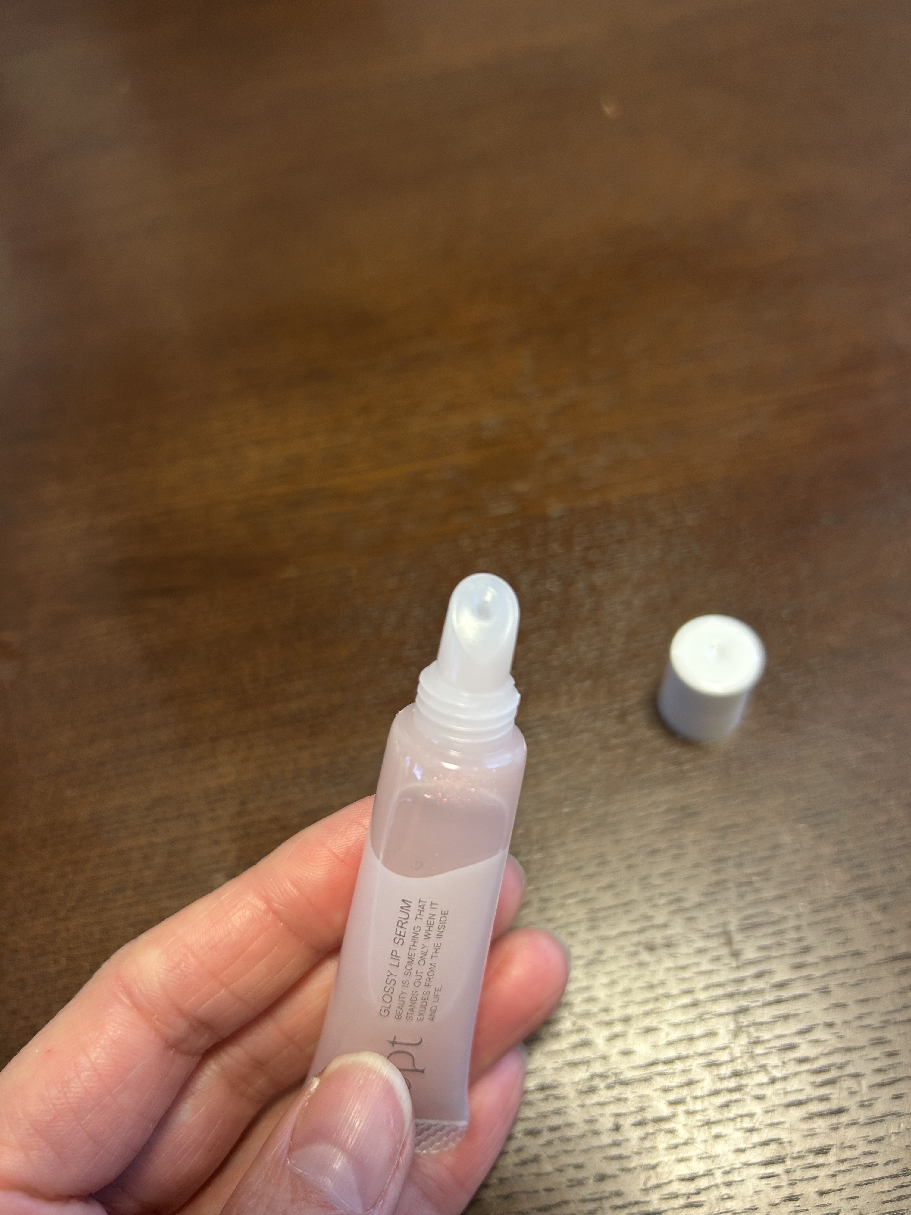 Upt GLOSSY LIP SERUM /Upt/リップケアを使ったクチコミ（2枚目）