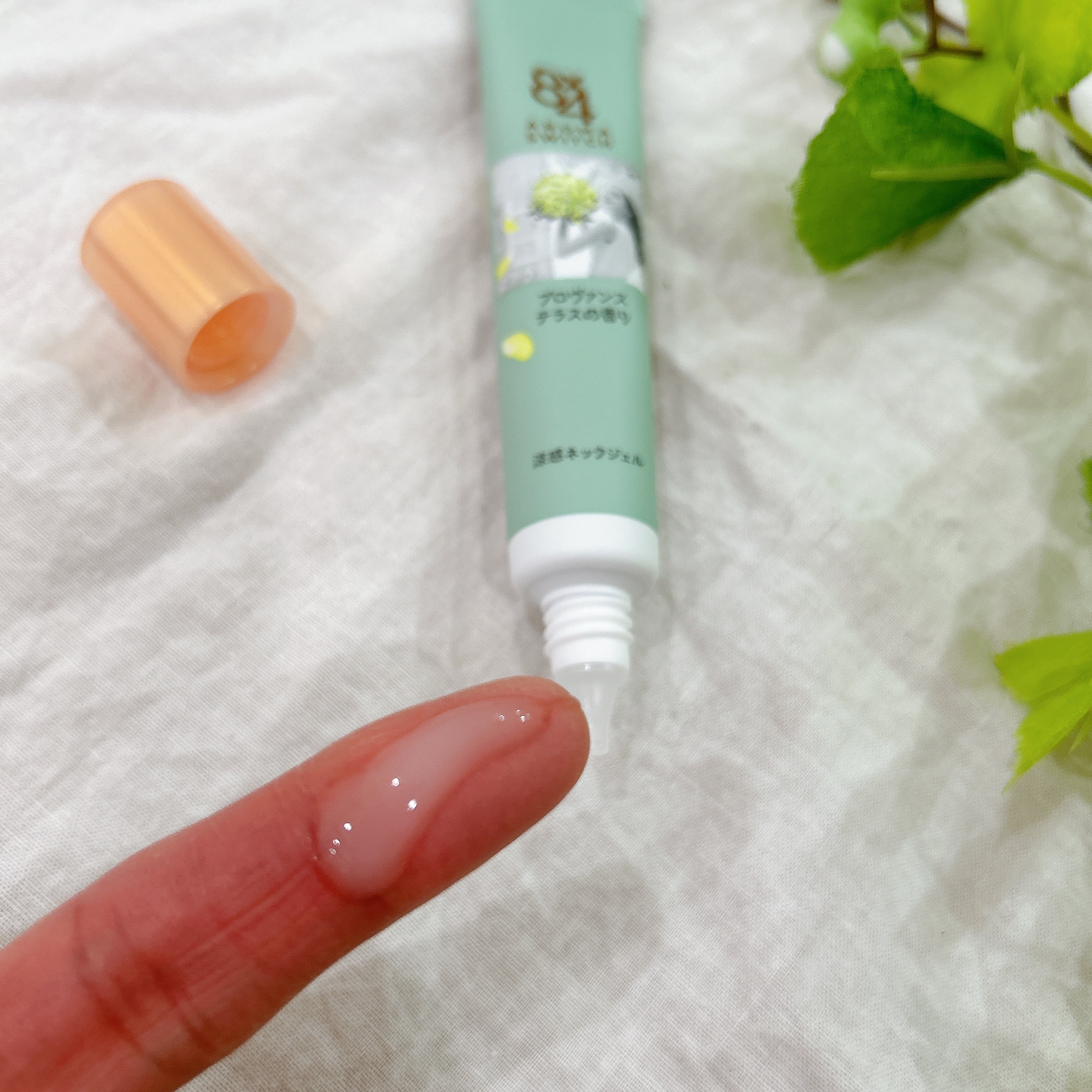 8x4 アロマスイッチ 涼感ネックジェル プロヴァンステラスの香り/８ｘ４/デオドラント・制汗剤を使ったクチコミ（3枚目）