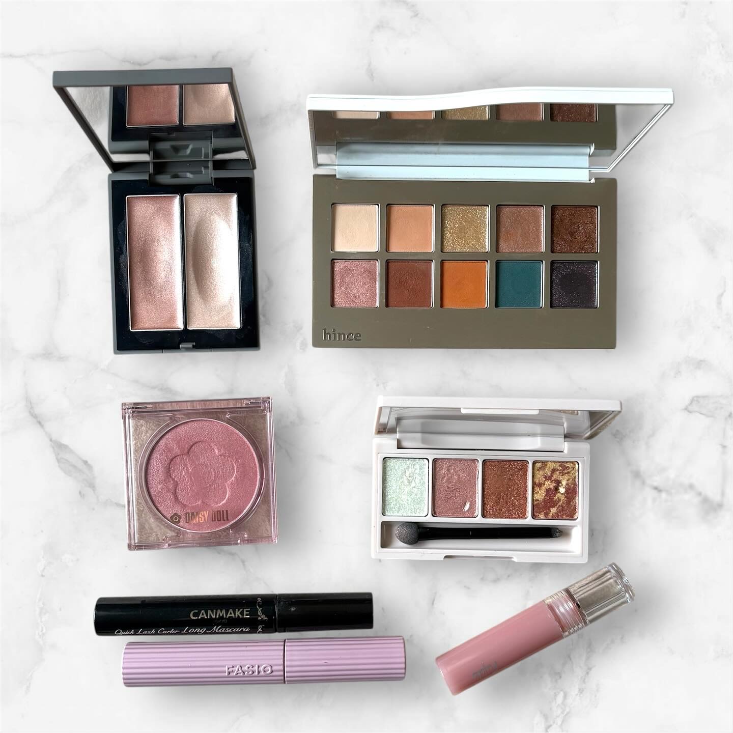 デイジードール パウダー ブラッシュ ブルーム/DAISY DOLL by MARY QUANT/パウダーチークを使ったクチコミ（2枚目）