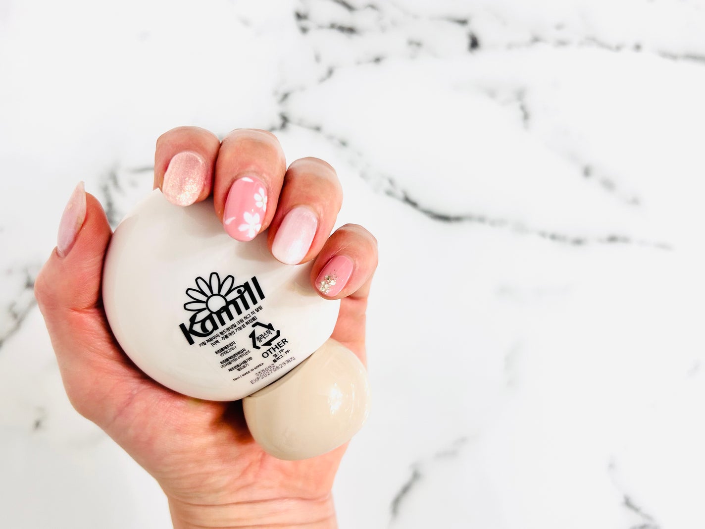 パフューマリー ハンド&ネイルクリーム サマーナイト 50ml/カミール/ハンドクリームを使ったクチコミ(2枚目)