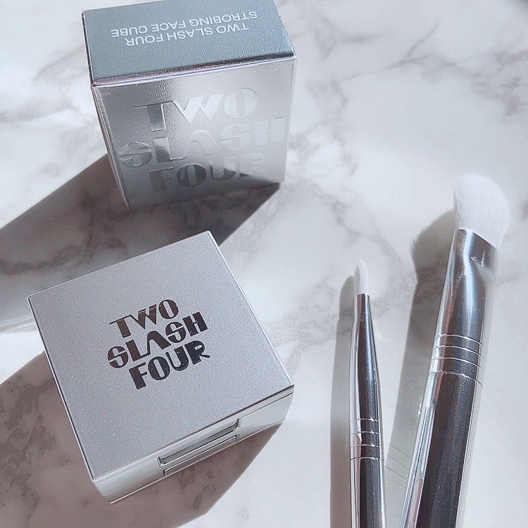 ストロビングフェイスキューブ/TWO SLASH FOUR/ハイライトを使ったクチコミ(6枚目)