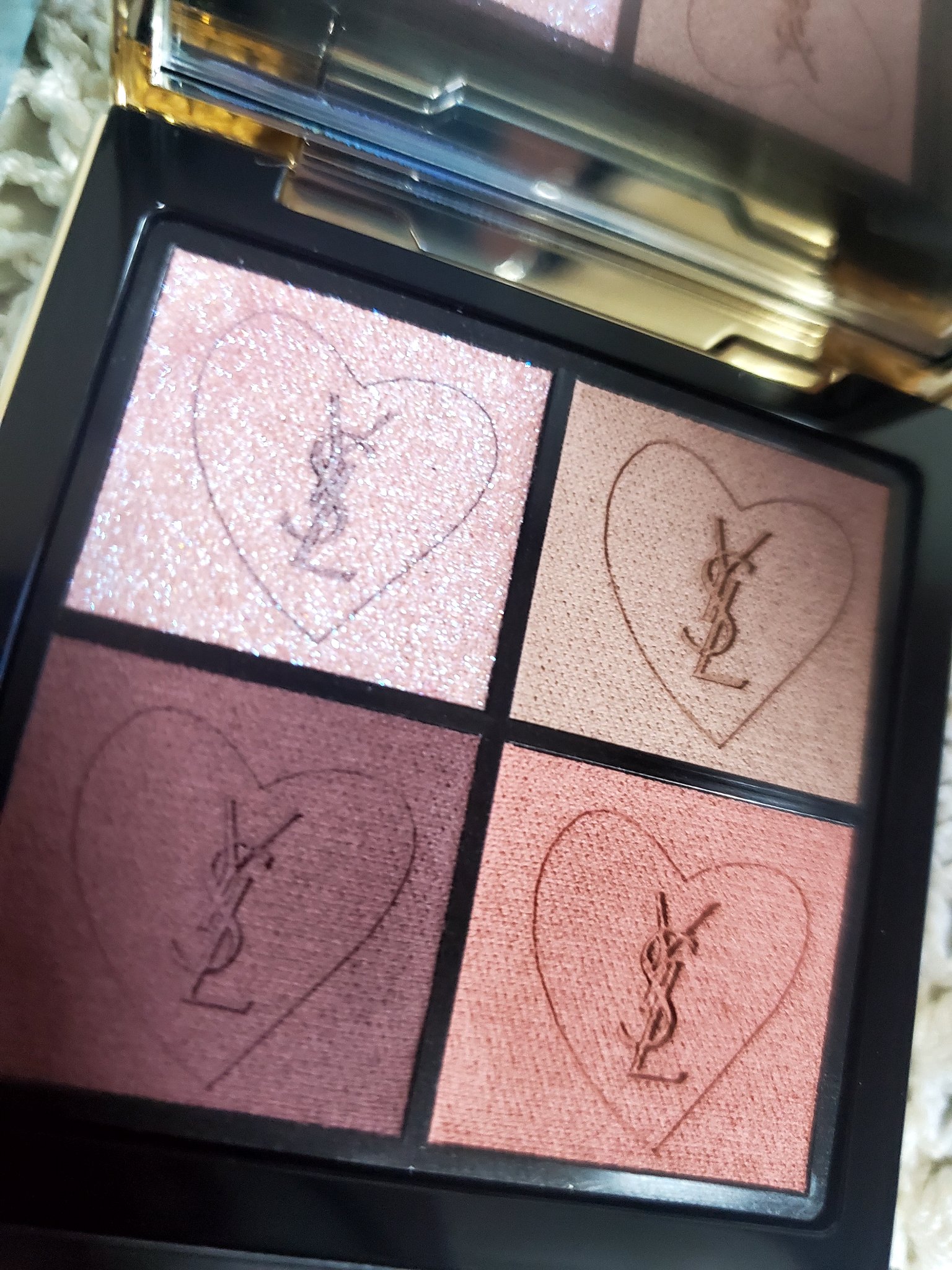 クチュール ミニ クラッチ/YVES SAINT LAURENT BEAUTE/アイシャドウパレットを使ったクチコミ（2枚目）