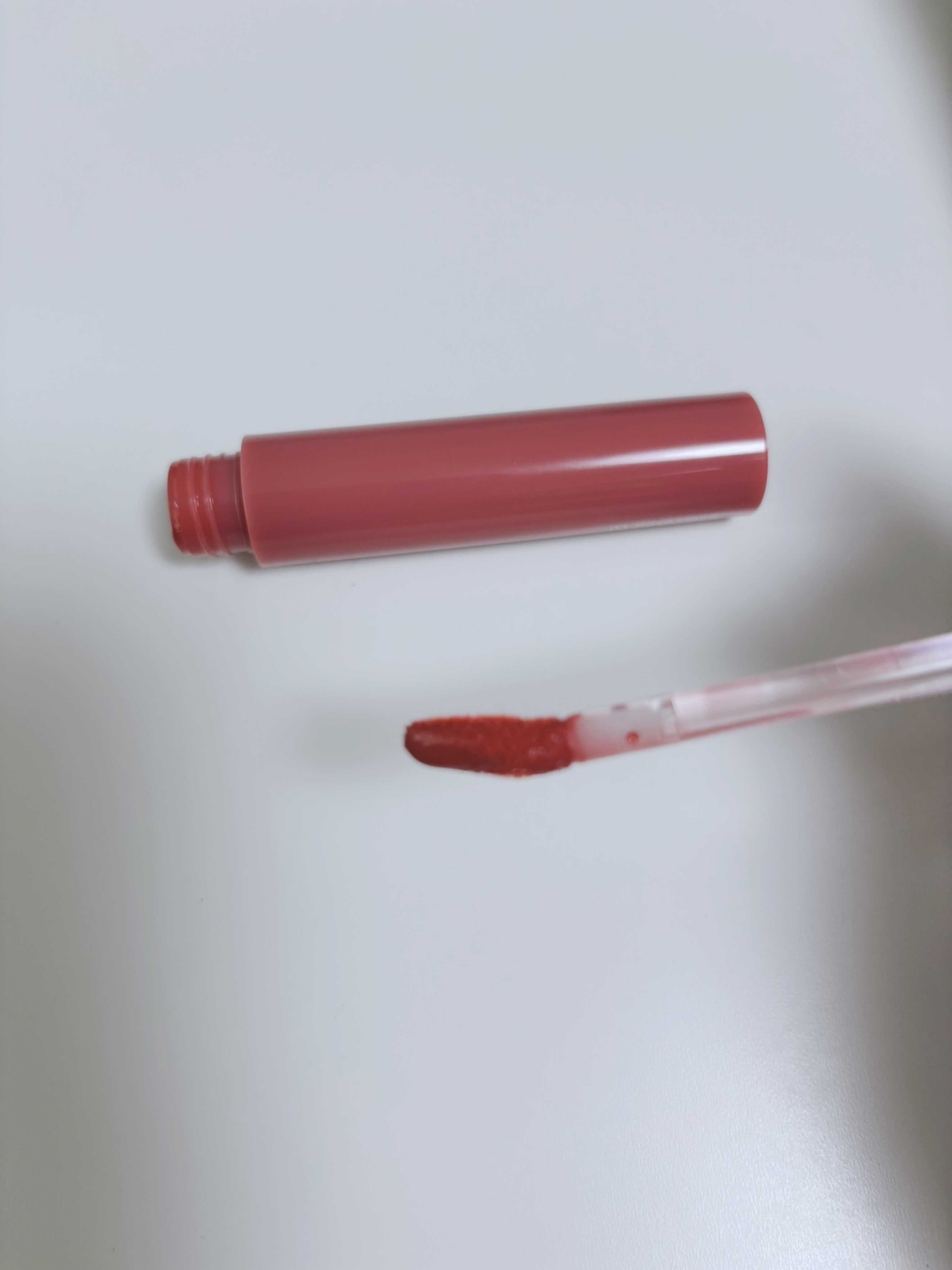 グラスティングカラーグロス/rom&nd/リップグロスを使ったクチコミ（2枚目）