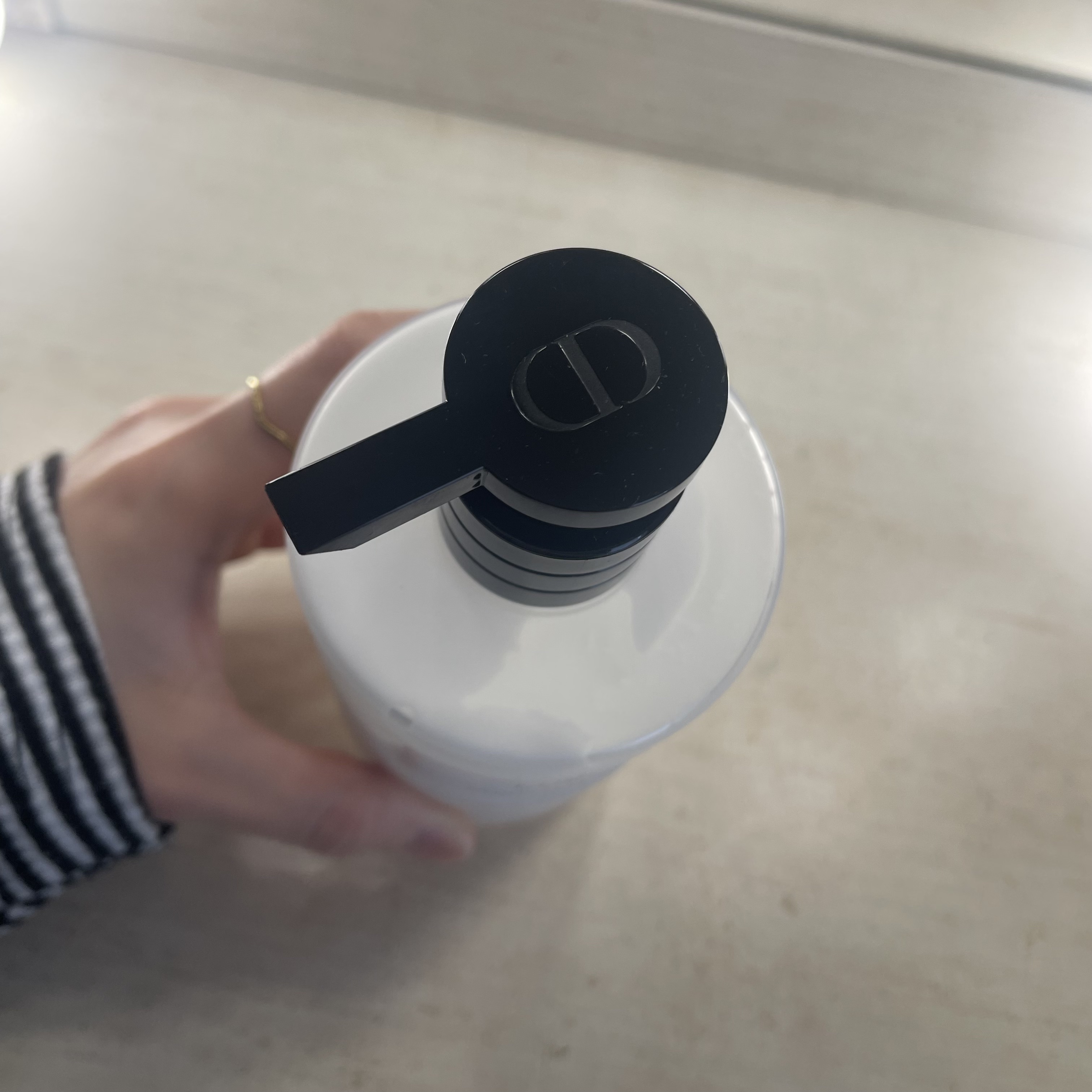 メゾン クリスチャン ディオール ラッキー ハンド&ボディ ローション/Dior/ボディローションを使ったクチコミ（2枚目）