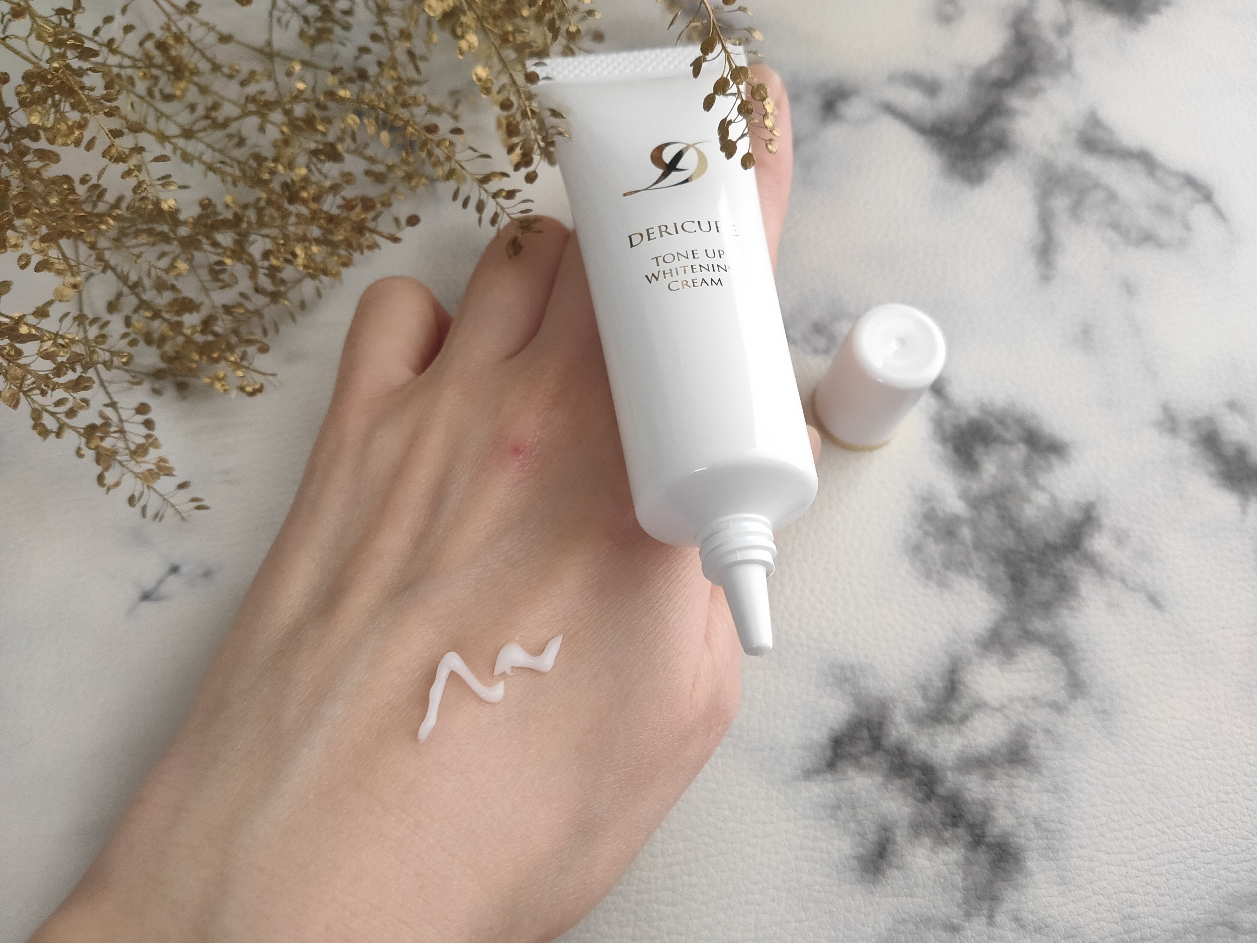 デリキュア トーンアップ ホワイトニング クリーム/Kirei/デリケートゾーンケアを使ったクチコミ（2枚目）