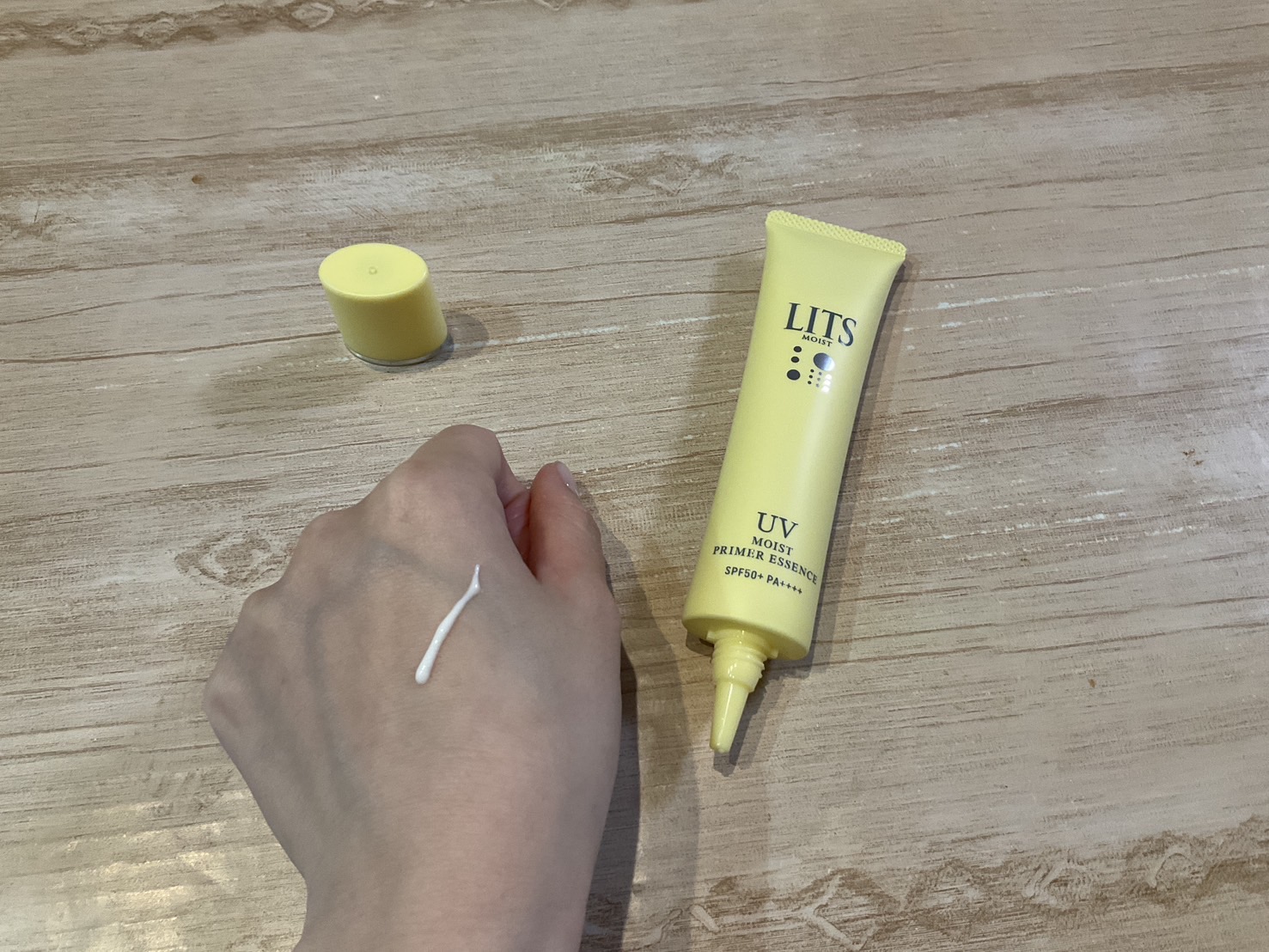 モイストC UVプライマー エッセンス/リッツ/化粧下地を使ったクチコミ（2枚目）