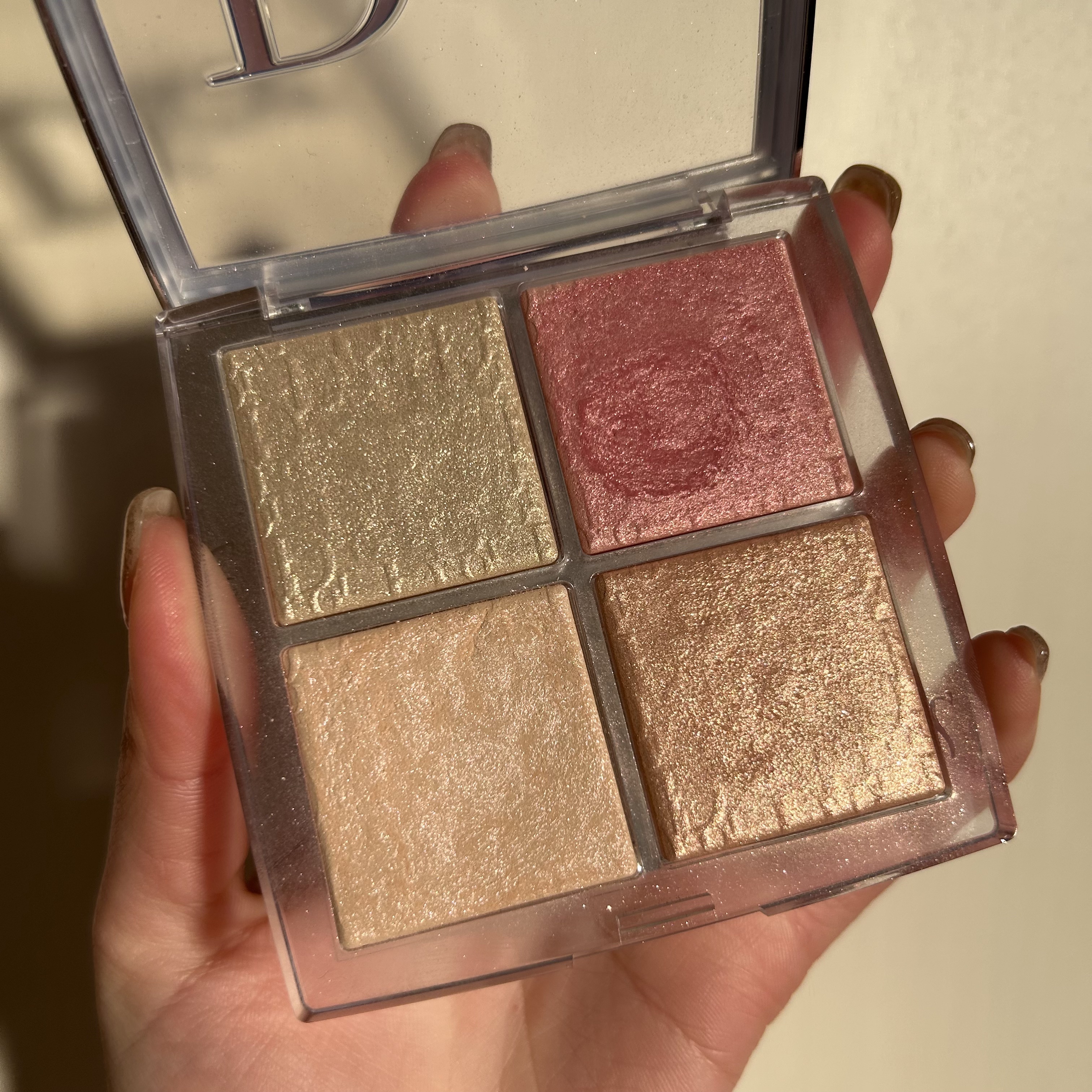 ディオール バックステージ フェイス グロウ パレット/Dior/ハイライトを使ったクチコミ（3枚目）