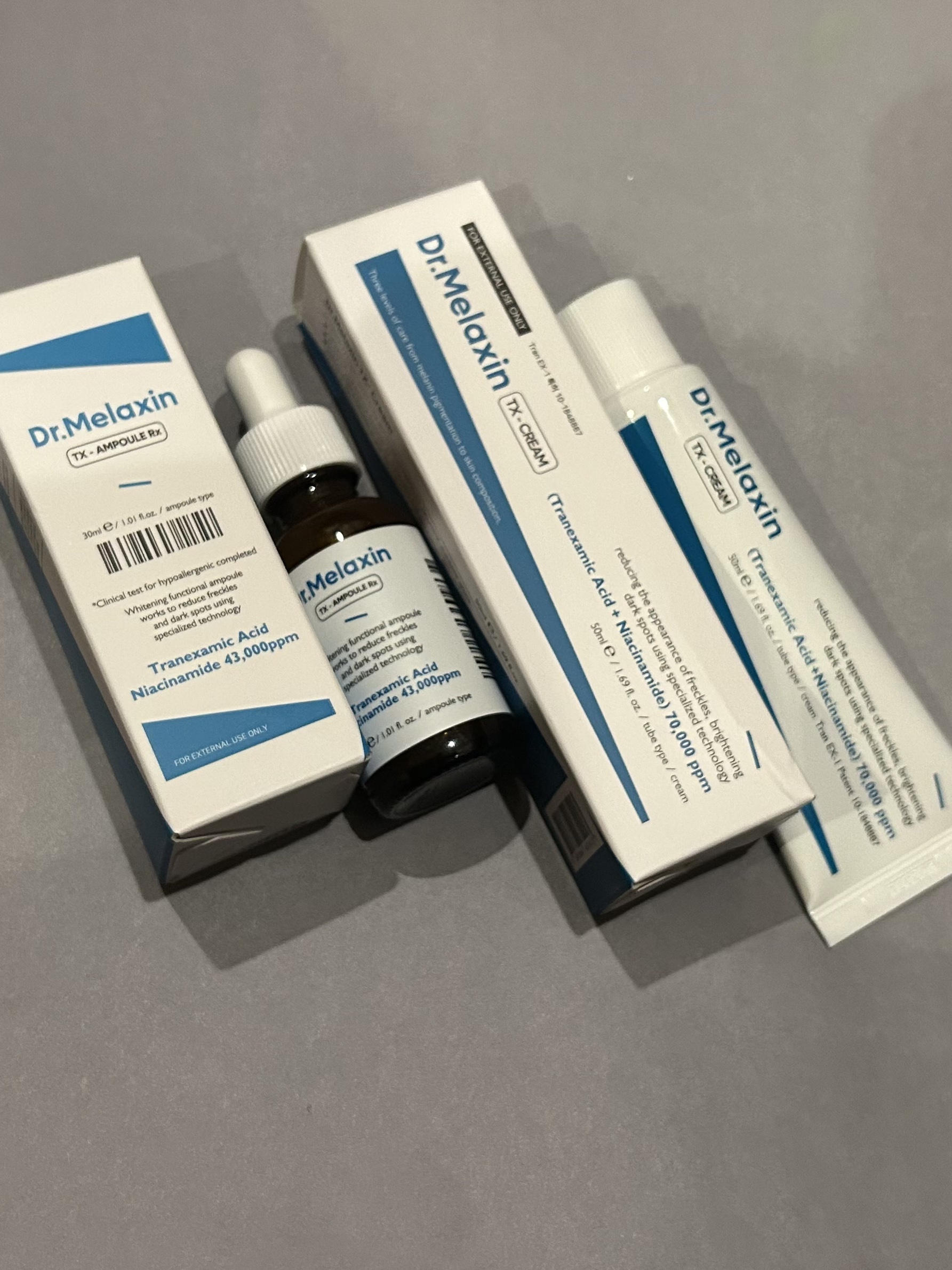 ┈┈┈┈┈┈┈┈┈┈
Dr.Melaxin @dr.melaxin.jp
TXアンプルRX＋TXクリーム
┈┈┈┈┈┈┈┈┈┈

ドクターメラクチンから、美白ケアラインの紹介です！

トラネキサム酸成分をナノ化して、化粧品に開発したみたい。