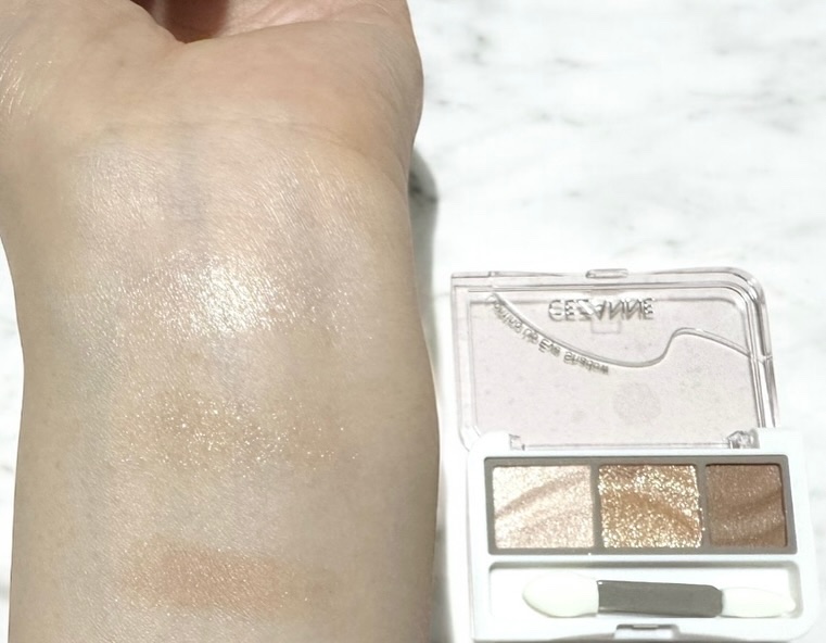 ライティングアップアイシャドウ/CEZANNE/アイシャドウを使ったクチコミ（2枚目）