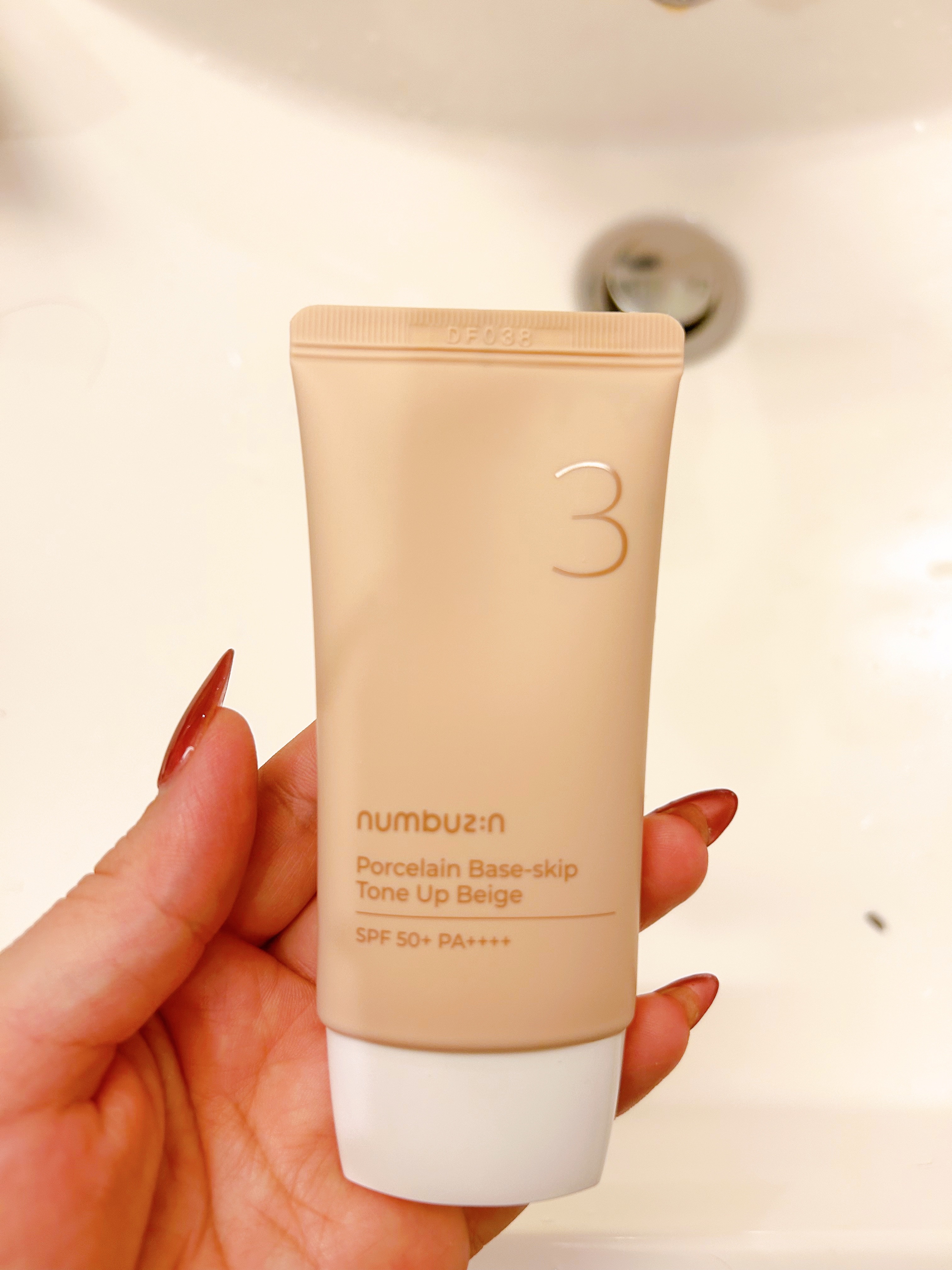 3番 ノーファンデ陶器肌トーンアップクリーム/numbuzin/化粧下地を使ったクチコミ（3枚目）