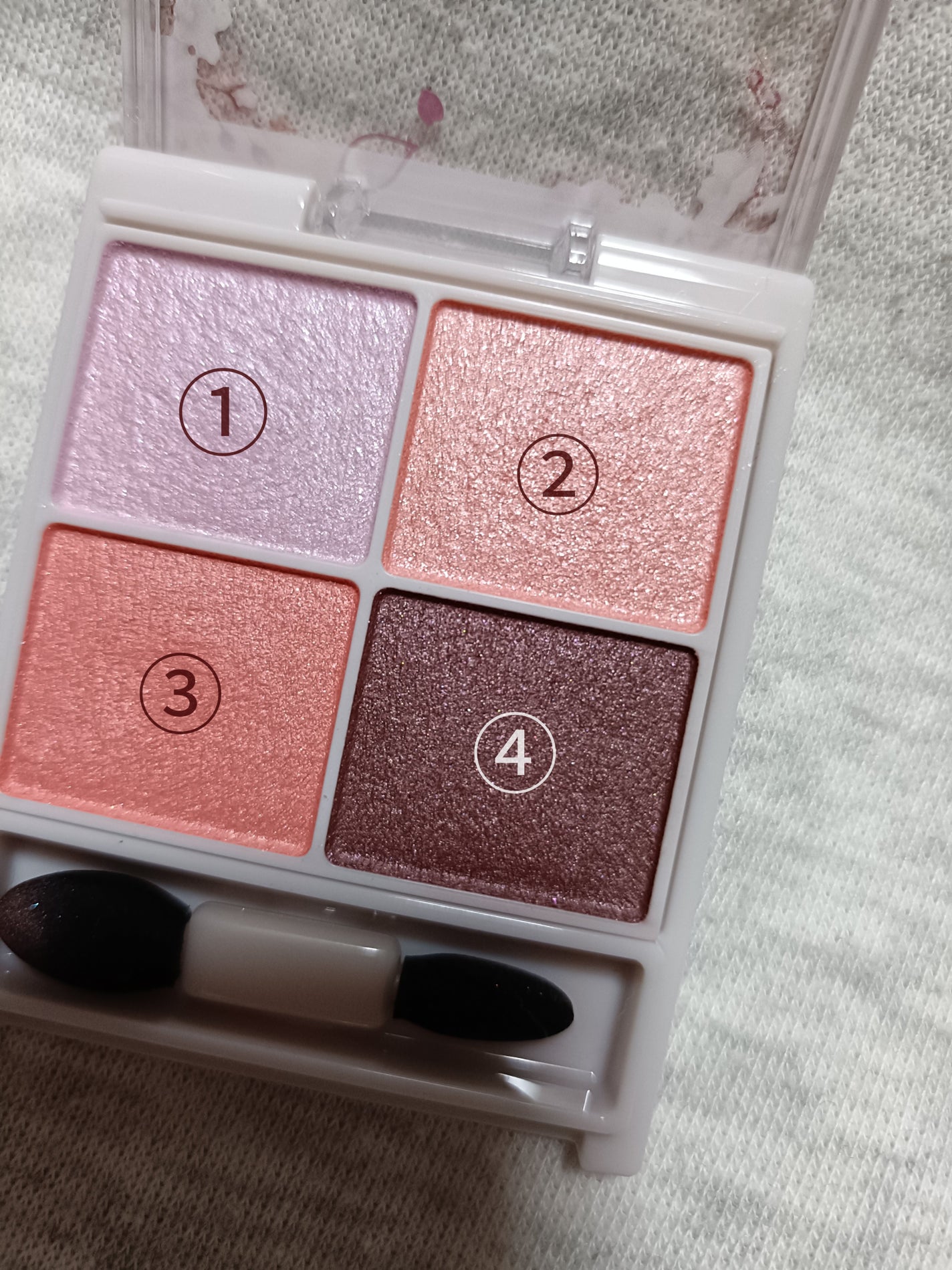 シルキースフレアイズ/キャンメイク/アイシャドウパレットを使ったクチコミ(2枚目)