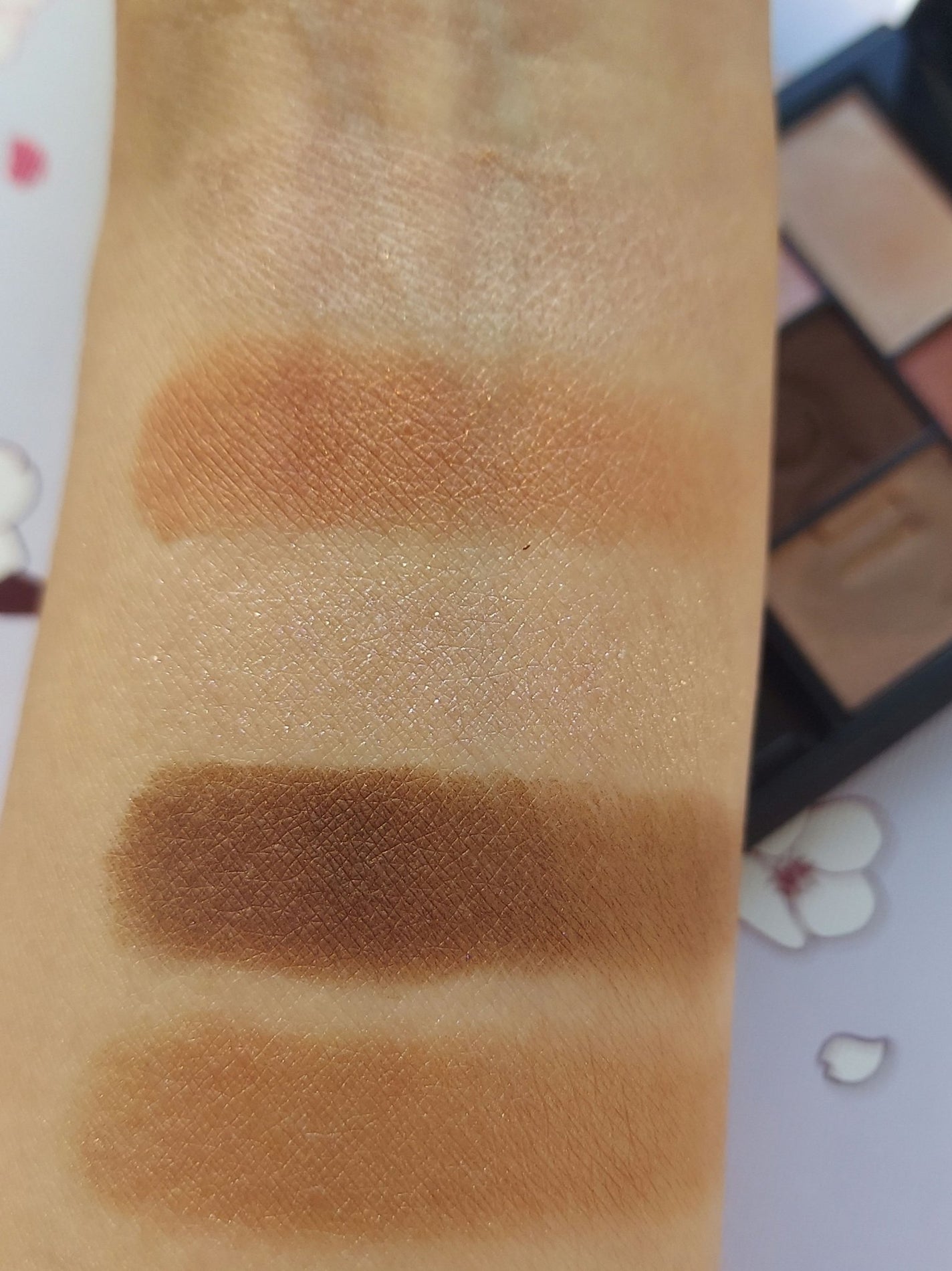 インウイ アイズ/INOUI/アイシャドウパレットを使ったクチコミ(2枚目)