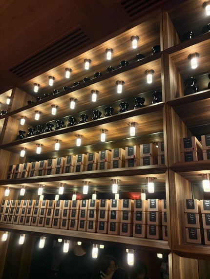 真昼 on LIPS 「今回は久しぶりの香水小噺。ついに、我らが大阪にもFueguia..」(4枚目)