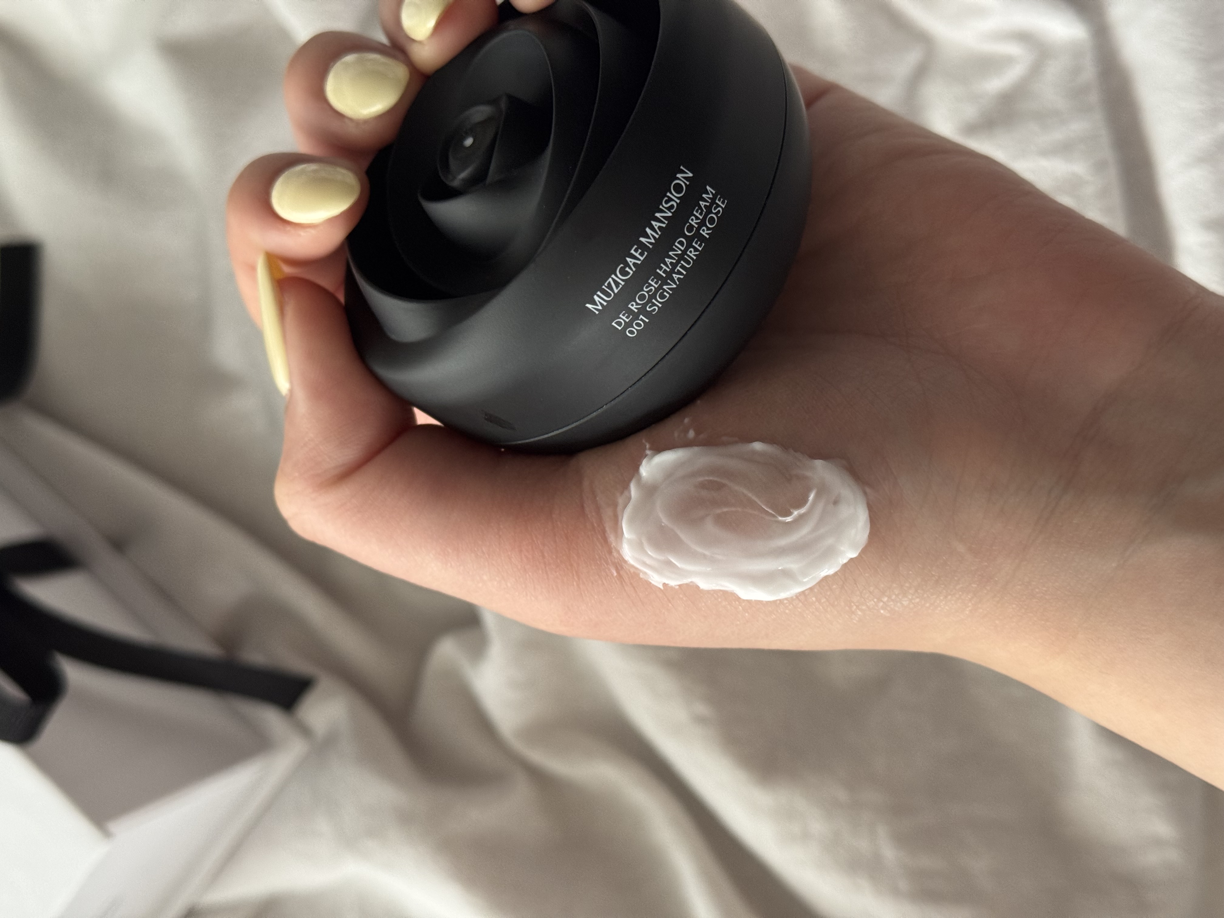 ドゥ ローズ ハンドクリーム/MUZIGAE MANSION/ハンドクリームを使ったクチコミ（2枚目）